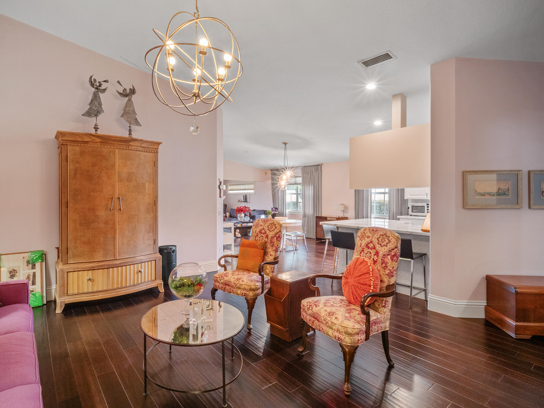1342 St Lawrence Dr