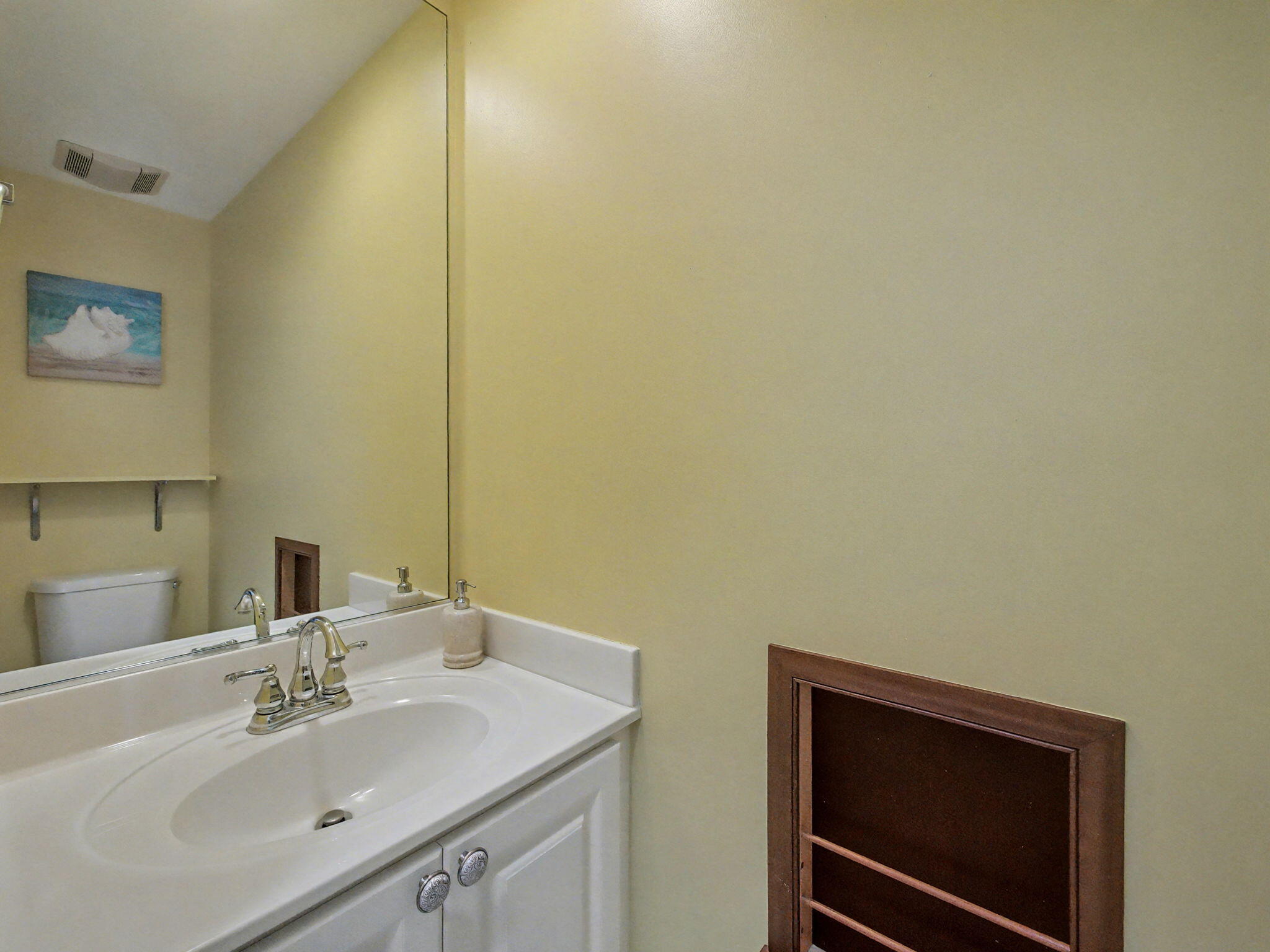124 Courtenay Ct