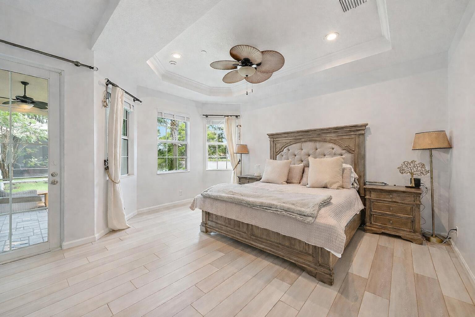 115 Tresana Boulevard 35