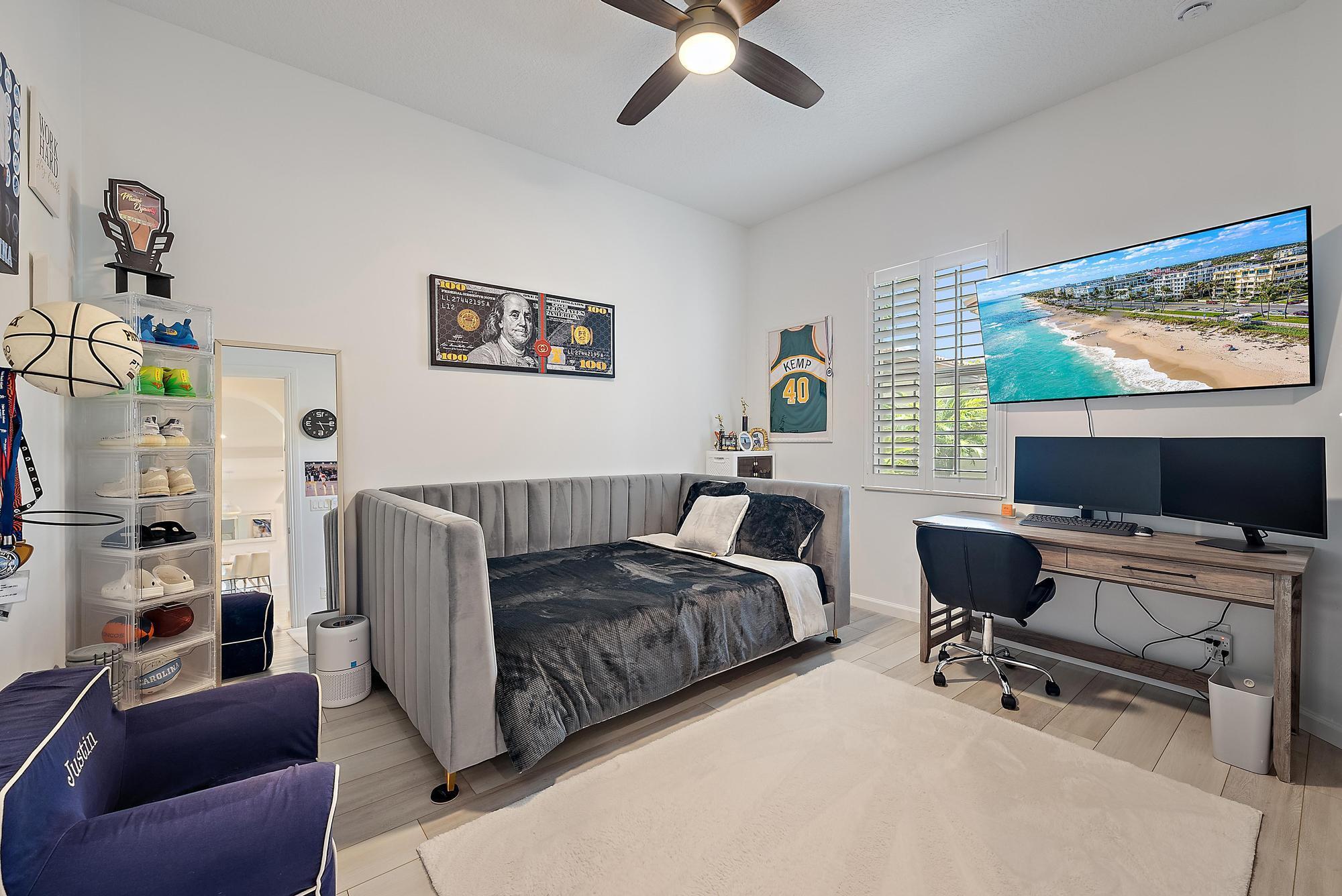 115 Tresana Boulevard 35