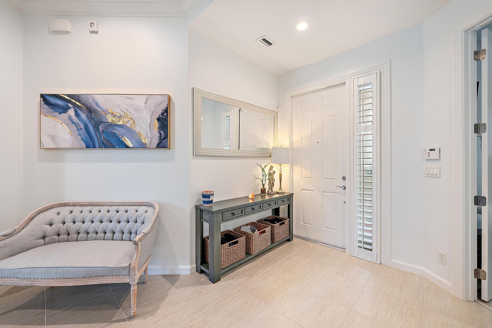 115 Tresana Boulevard 35