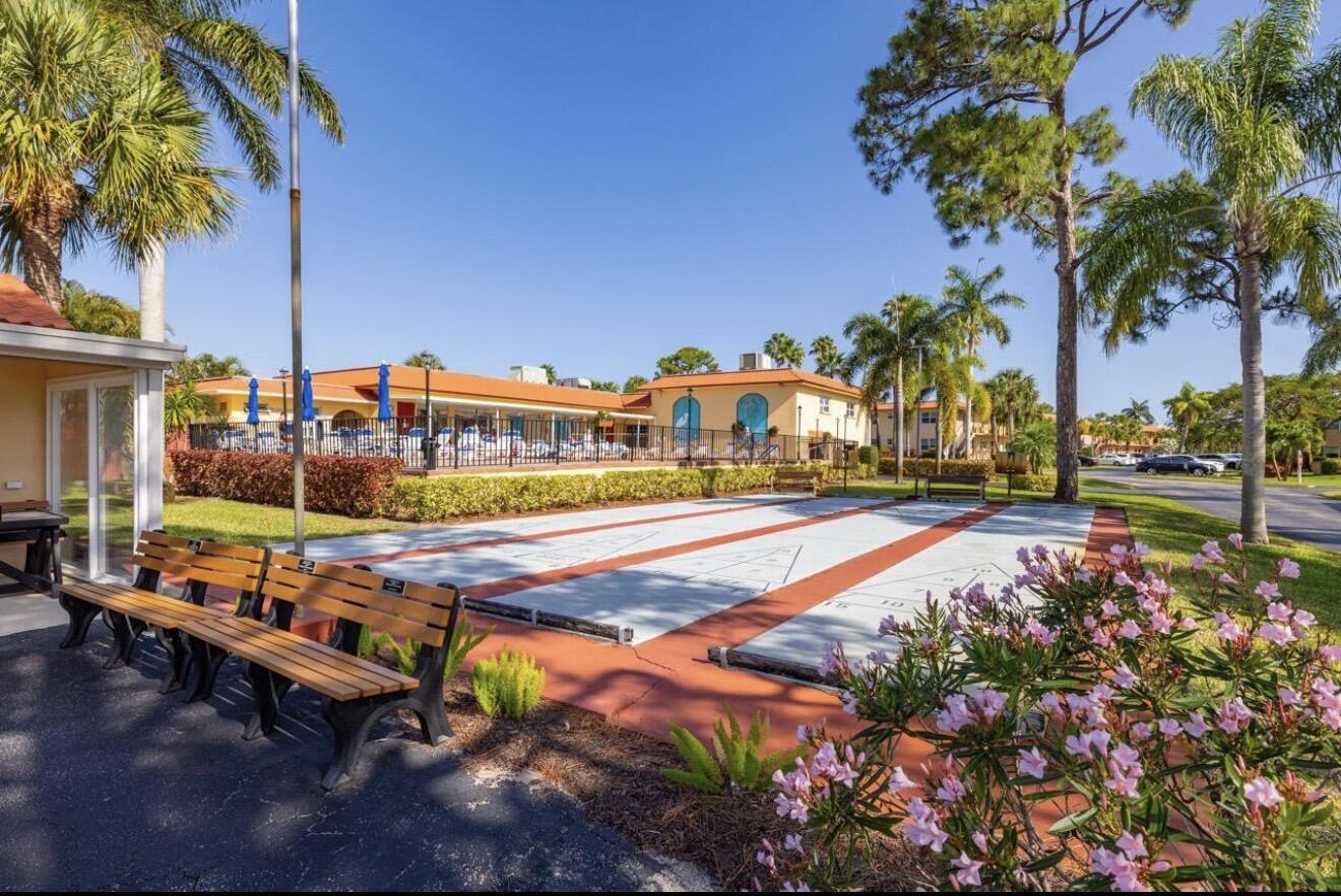 1943 SW Palm City Road I