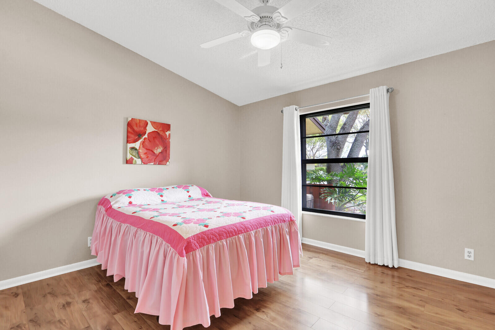 7909 SE Villa Circle