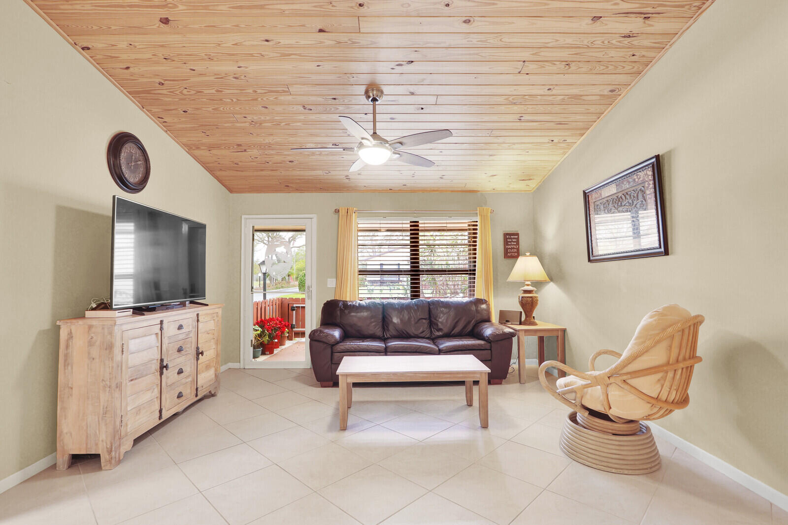 7909 SE Villa Circle