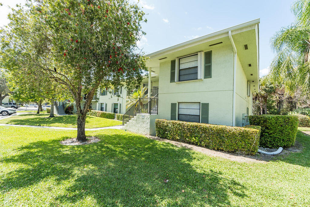 1701 Sabal Ridge Circle G