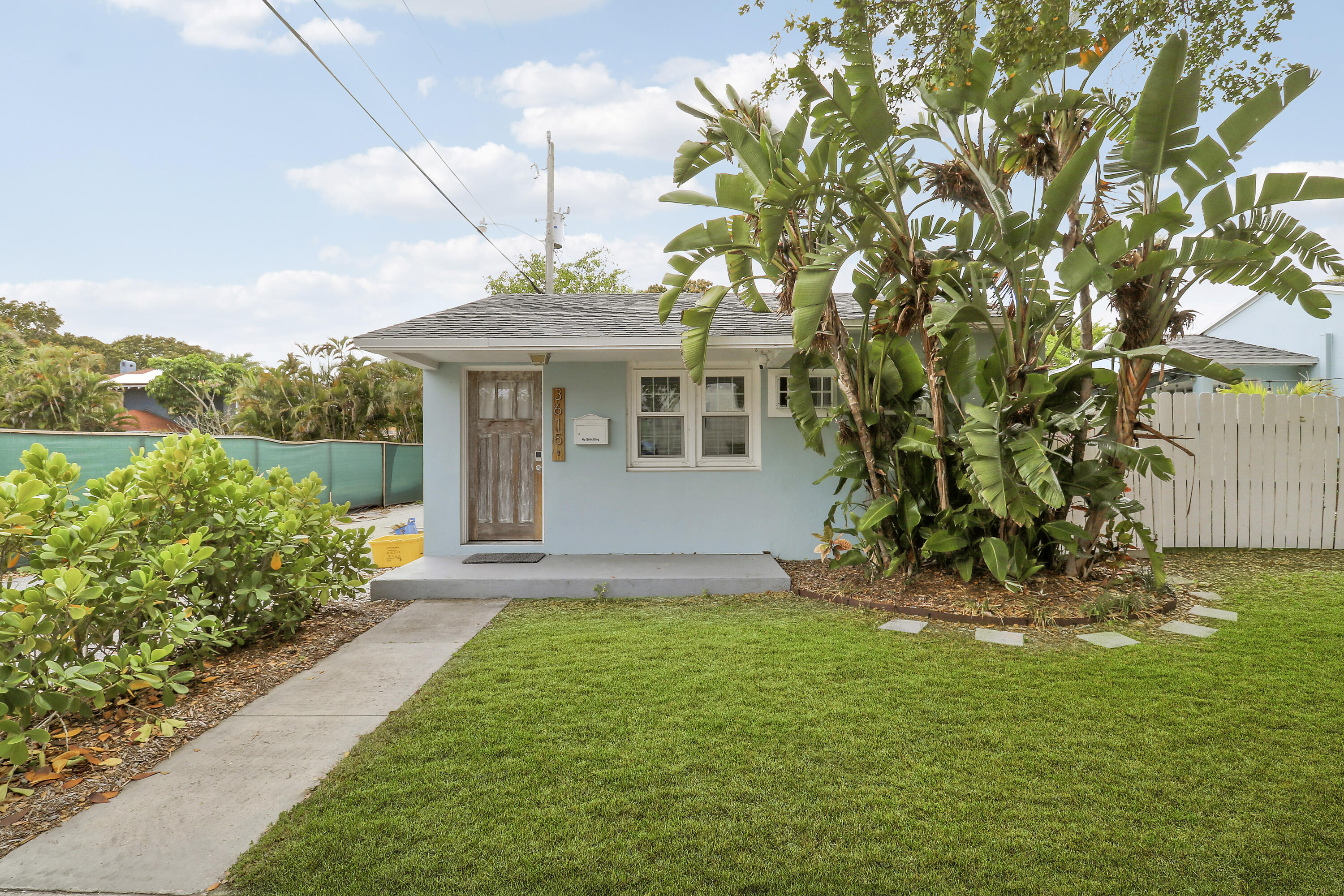 3619 Spruce Avenue