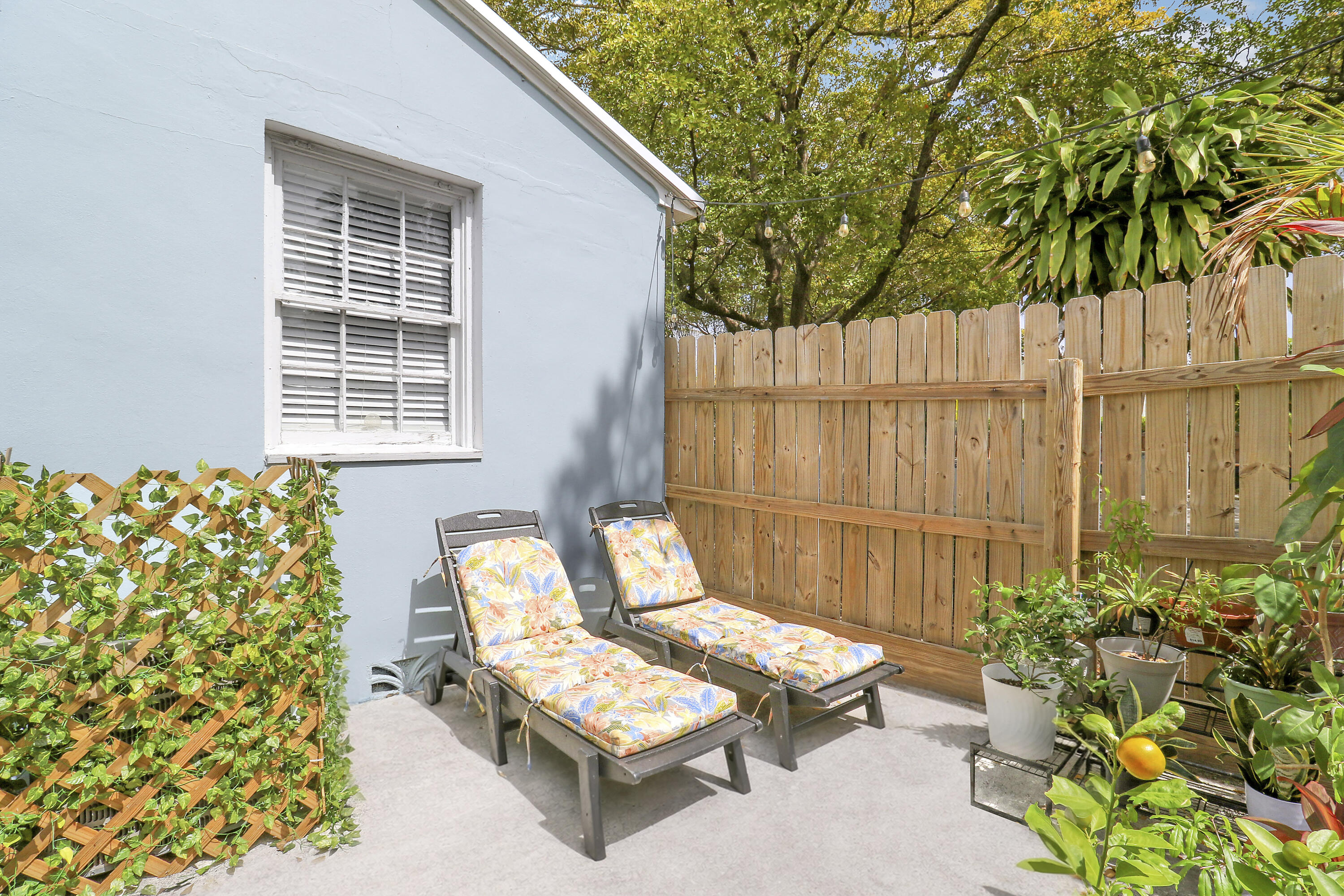 3619 Spruce Avenue