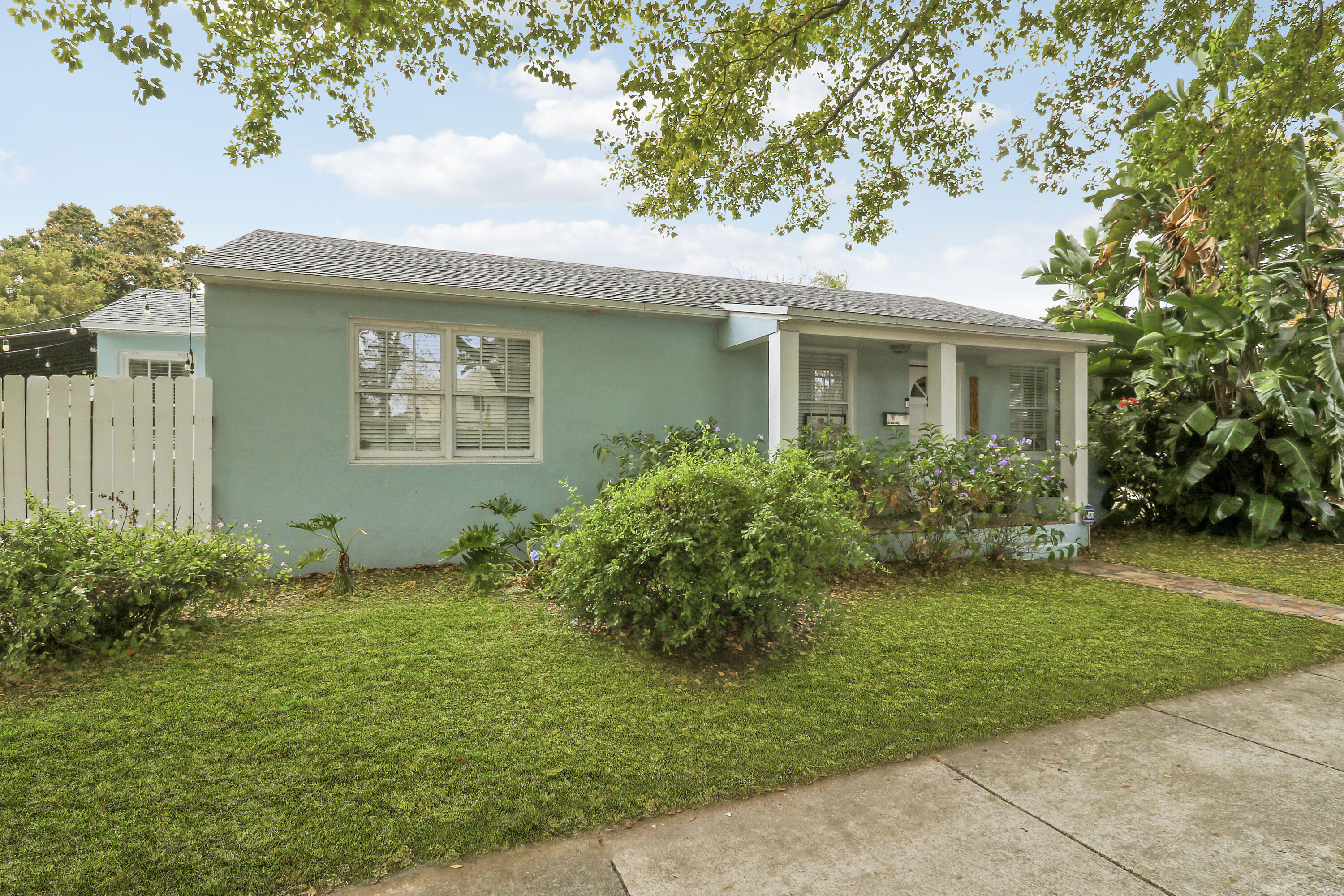 3619 Spruce Avenue