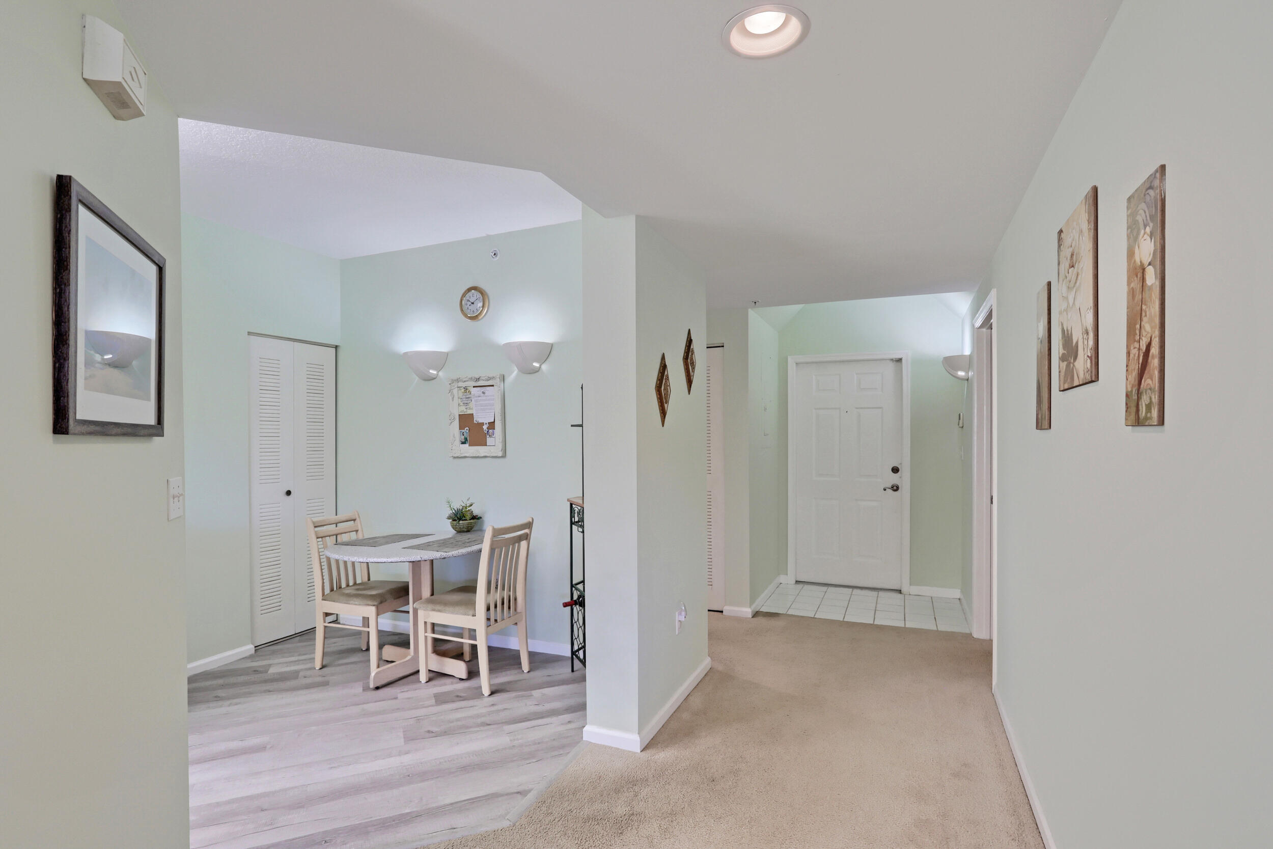 800 Uno Lago Drive 305