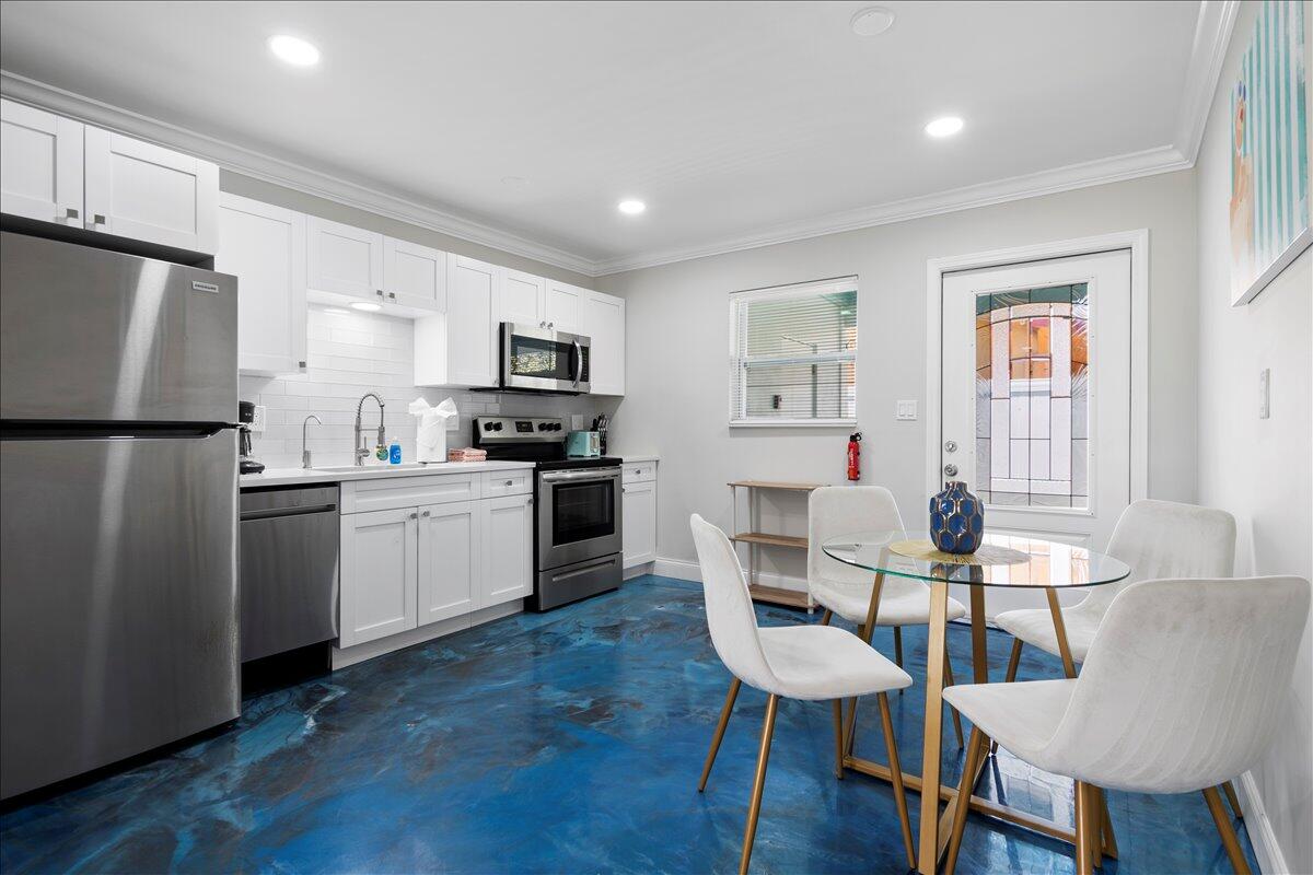 2741 Parker Avenue A & B