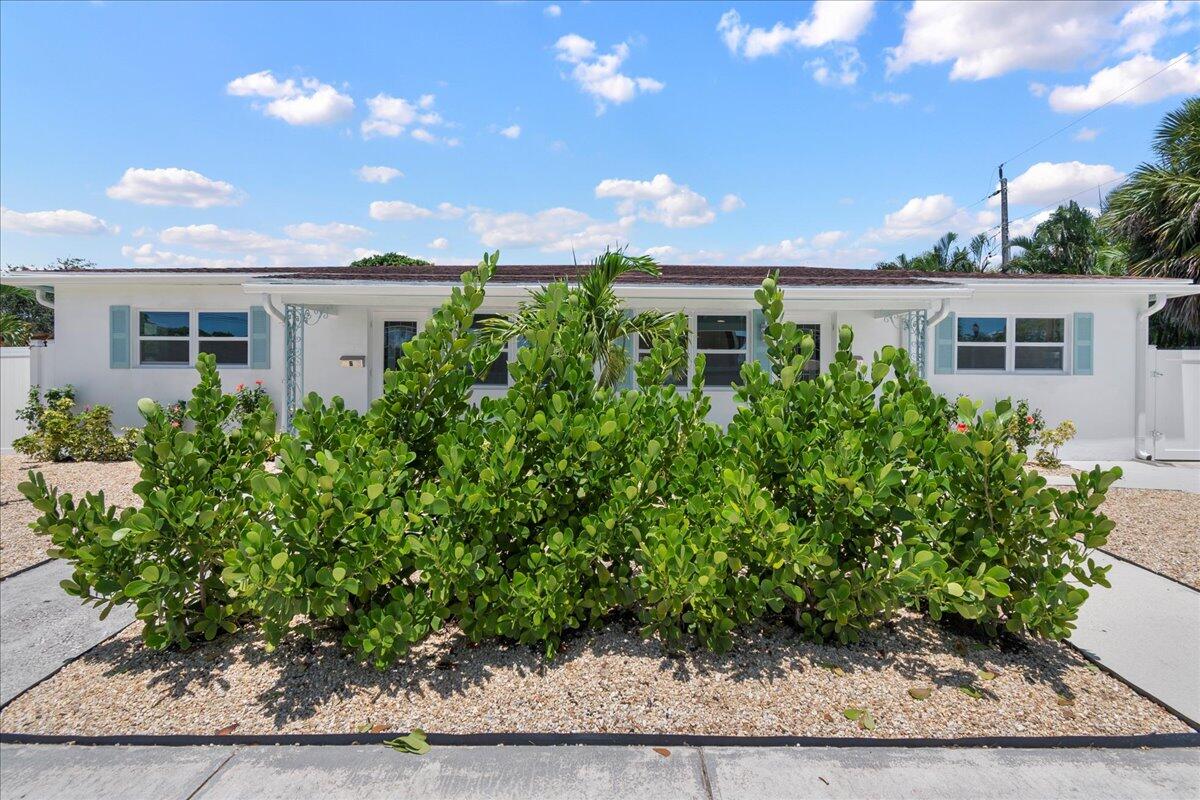 2741 Parker Avenue A & B