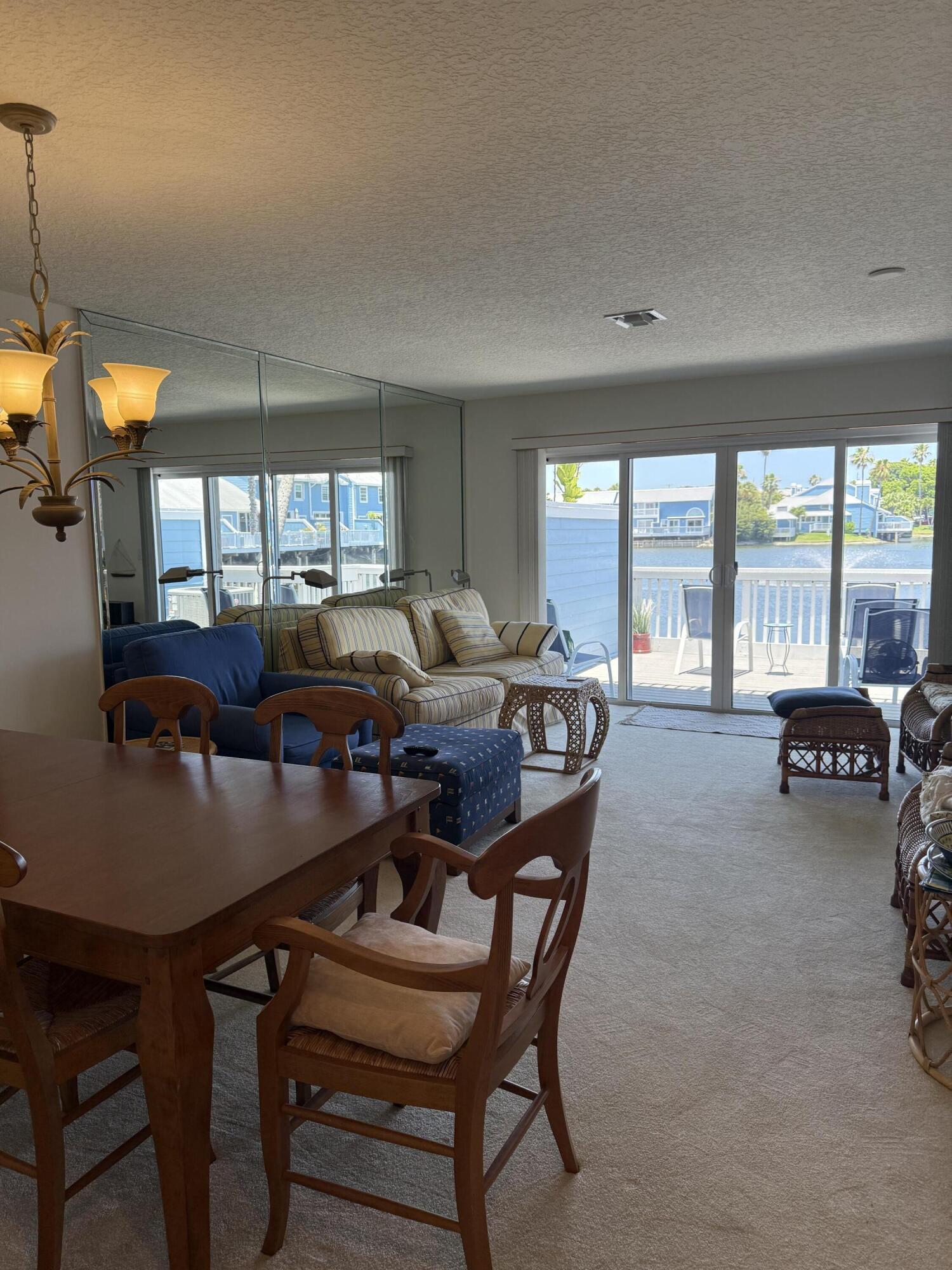 809 Ocean Dunes Circle Circle