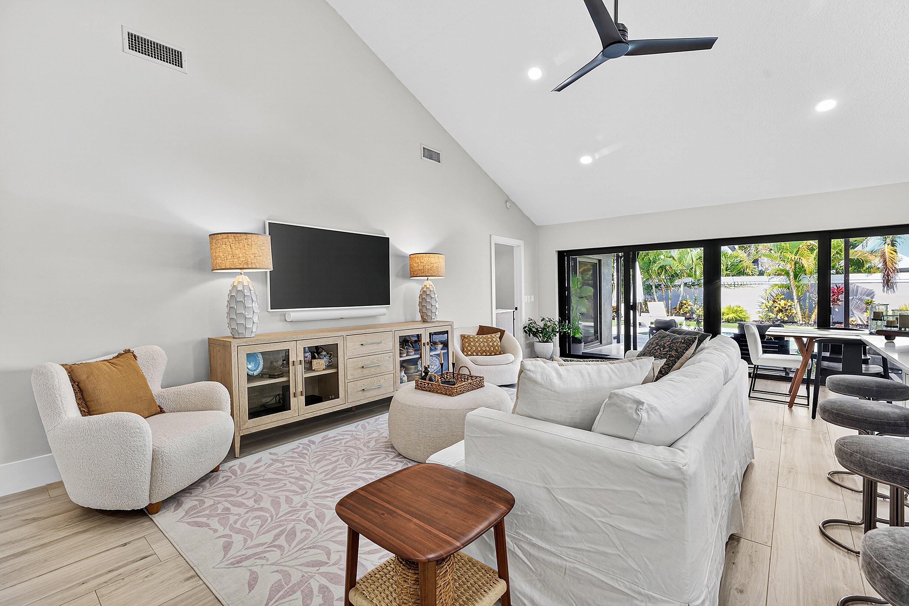 306 Leeward Drive
