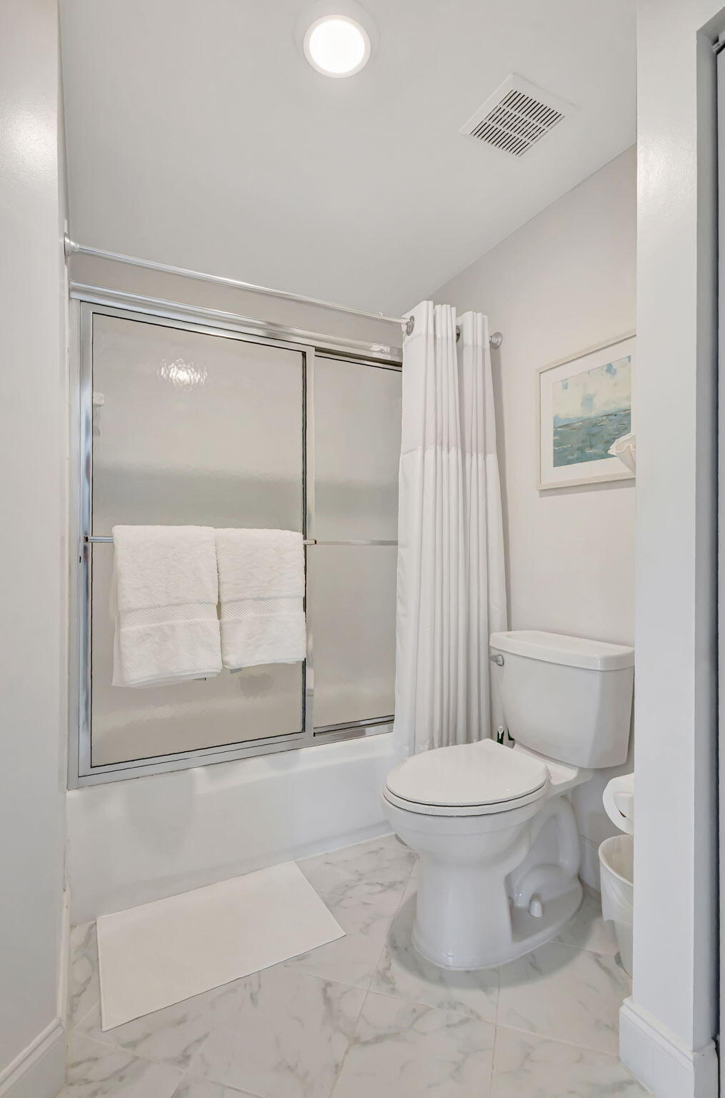 800 Uno Lago Drive 302