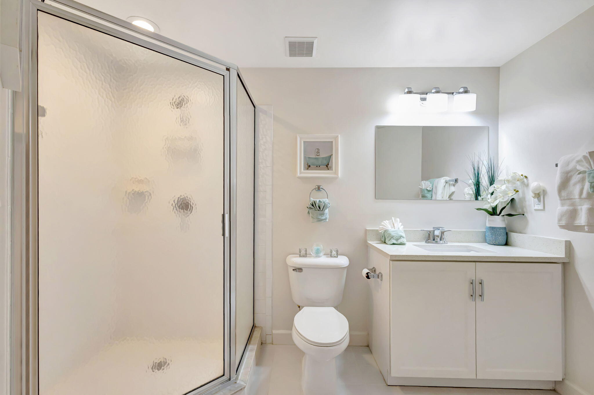 800 Uno Lago Drive 302