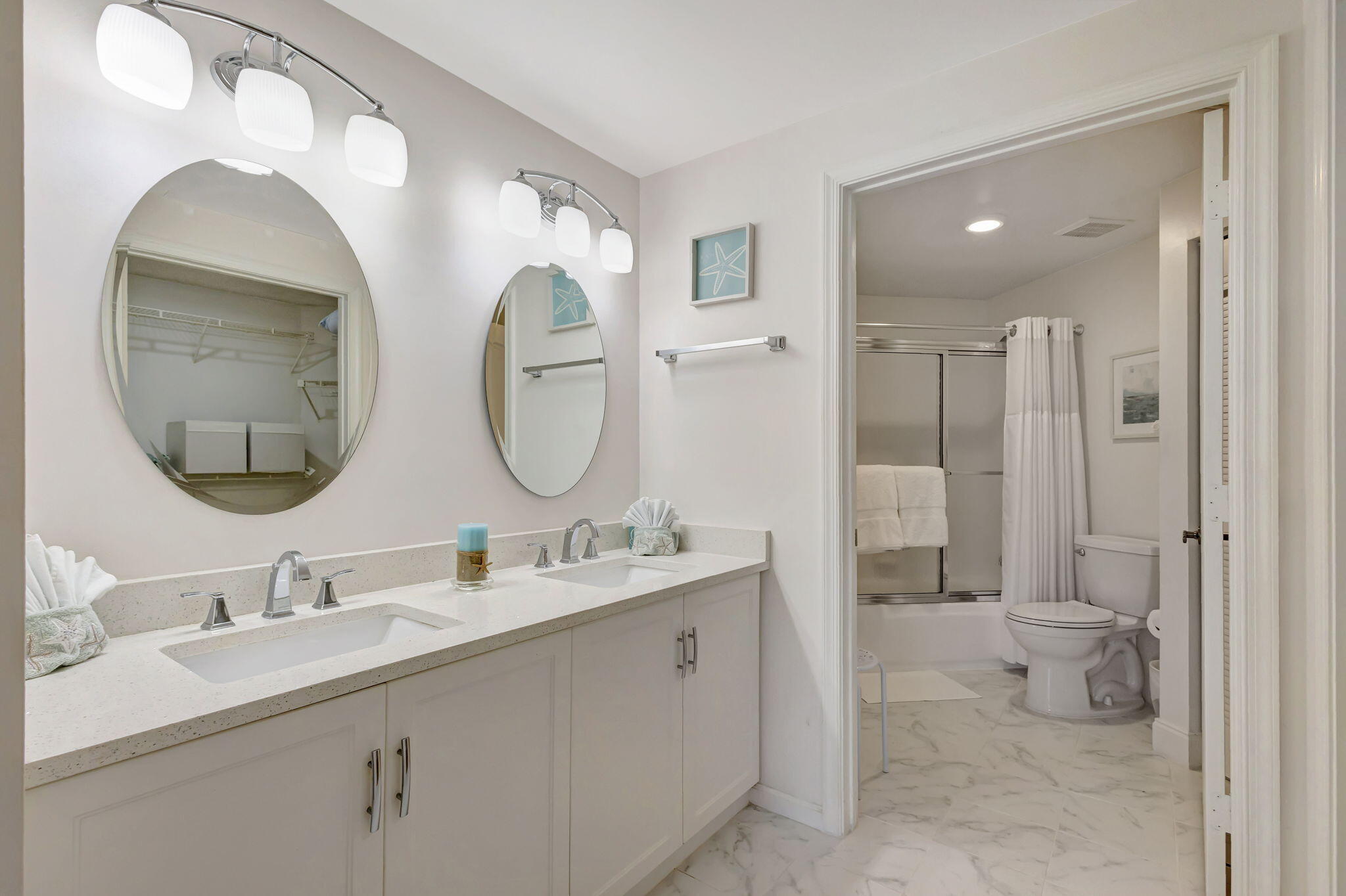 800 Uno Lago Drive 302