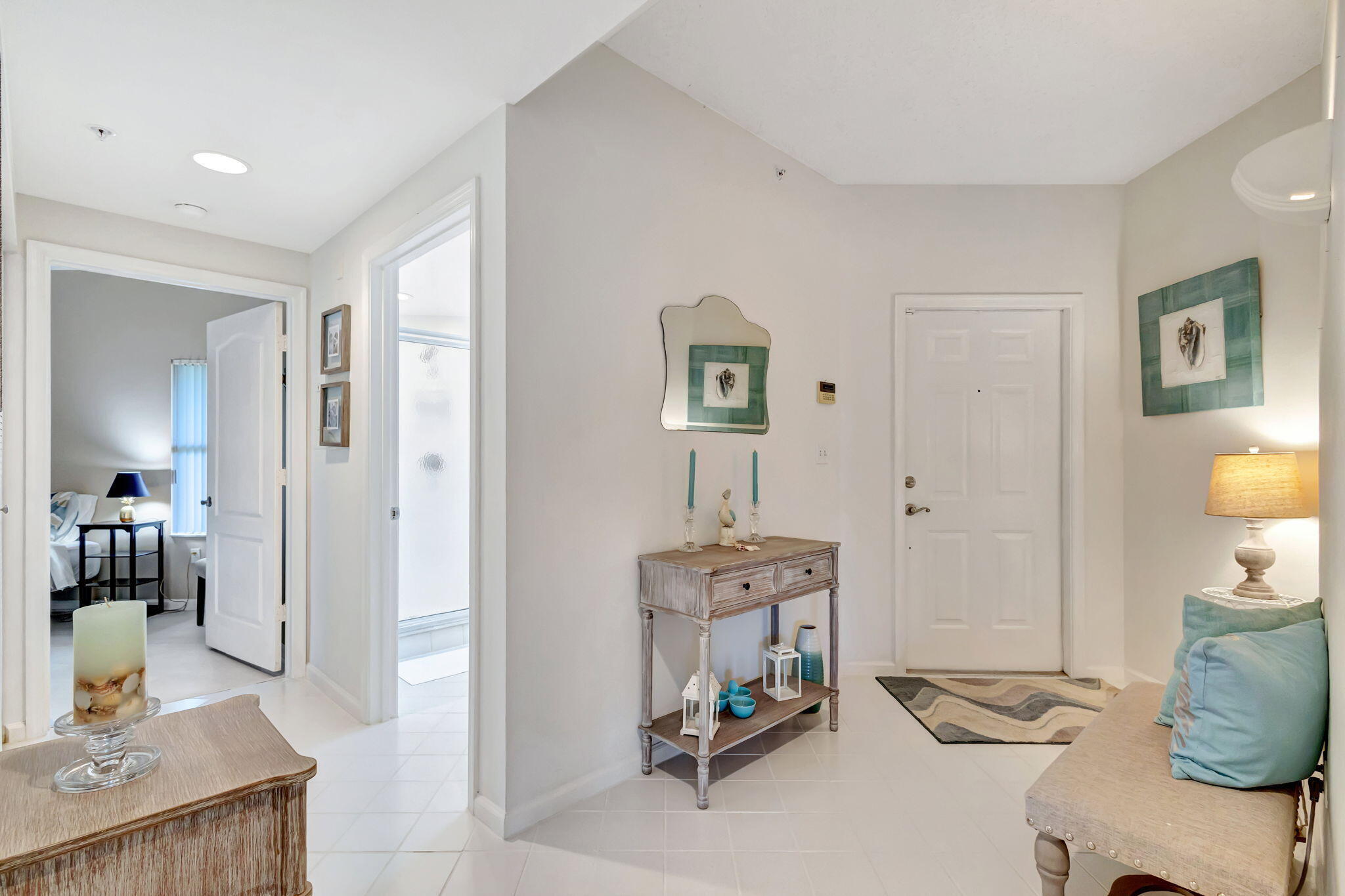 800 Uno Lago Drive 302