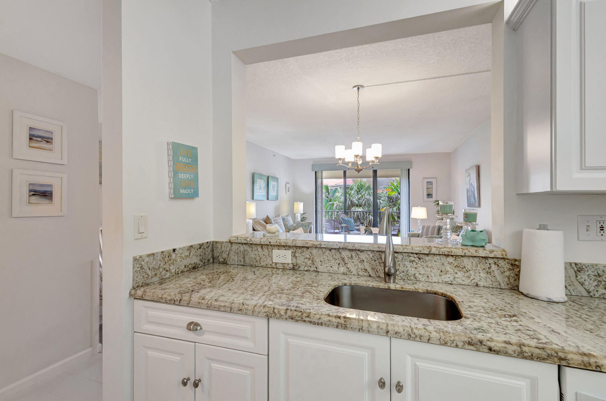 800 Uno Lago Drive 302