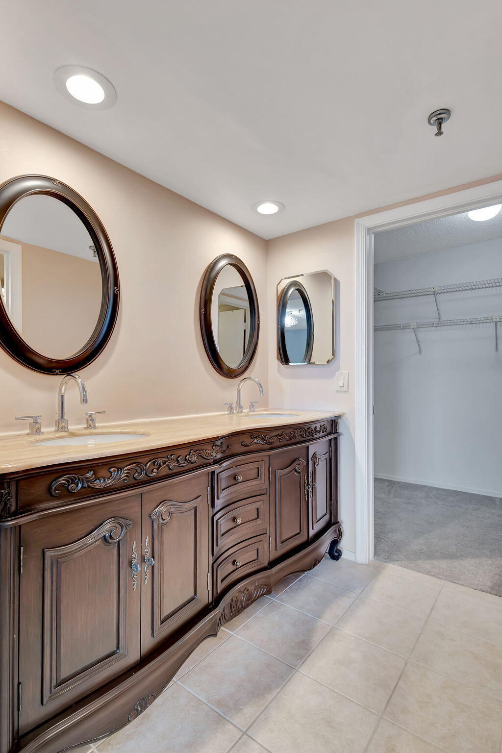 300 Golfview Road 506
