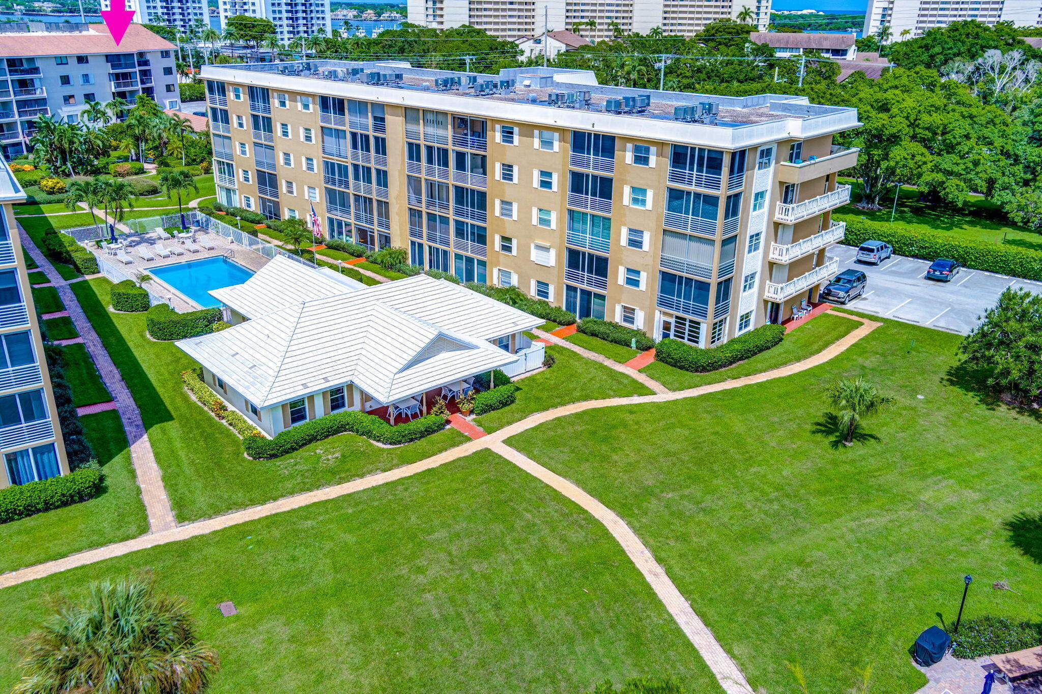 300 Golfview Road 506