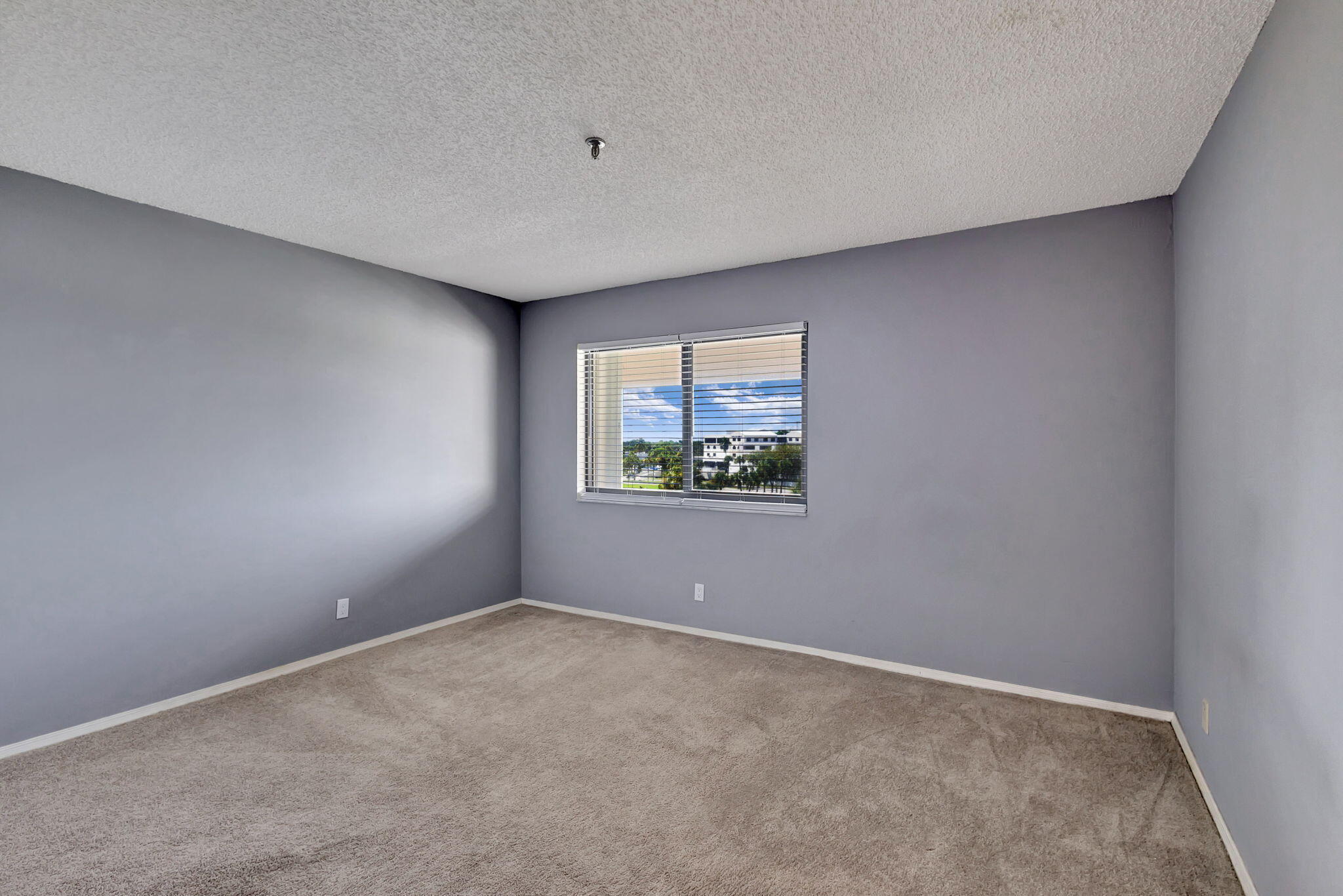 300 Golfview Road 506