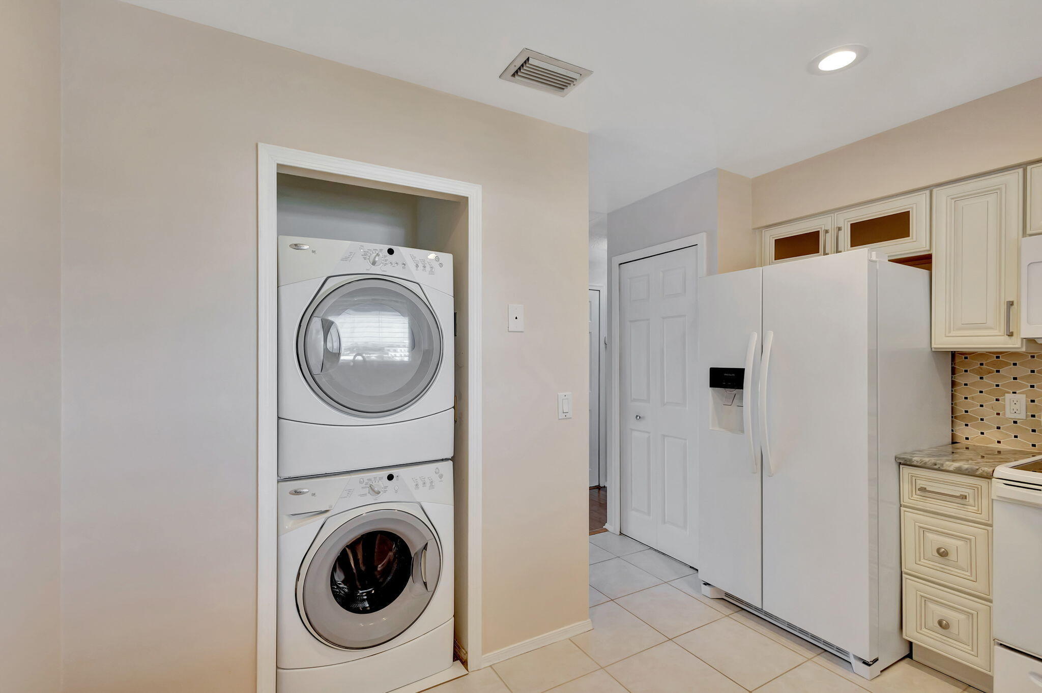 300 Golfview Road 506