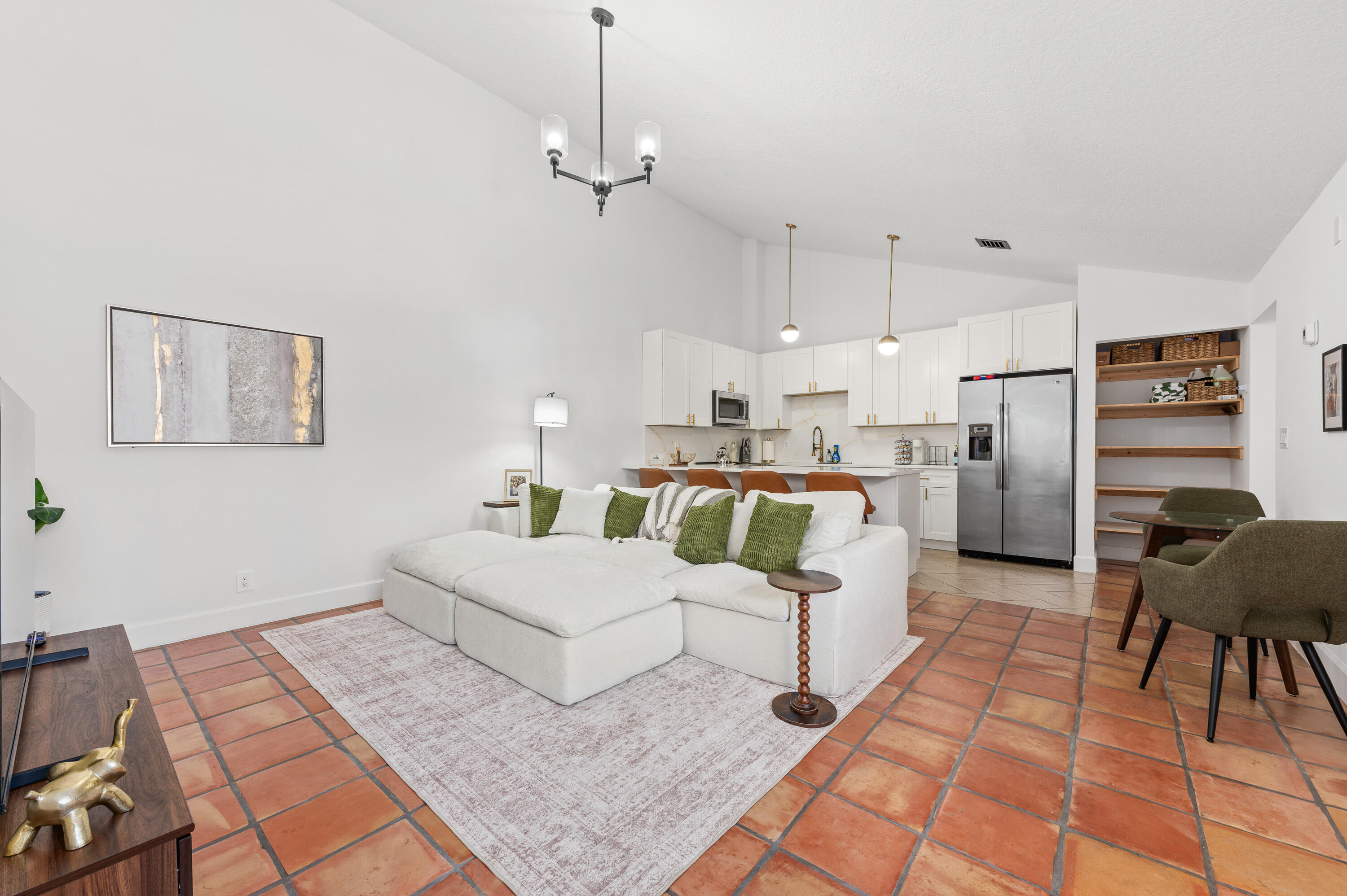 1277 Periwinkle Place