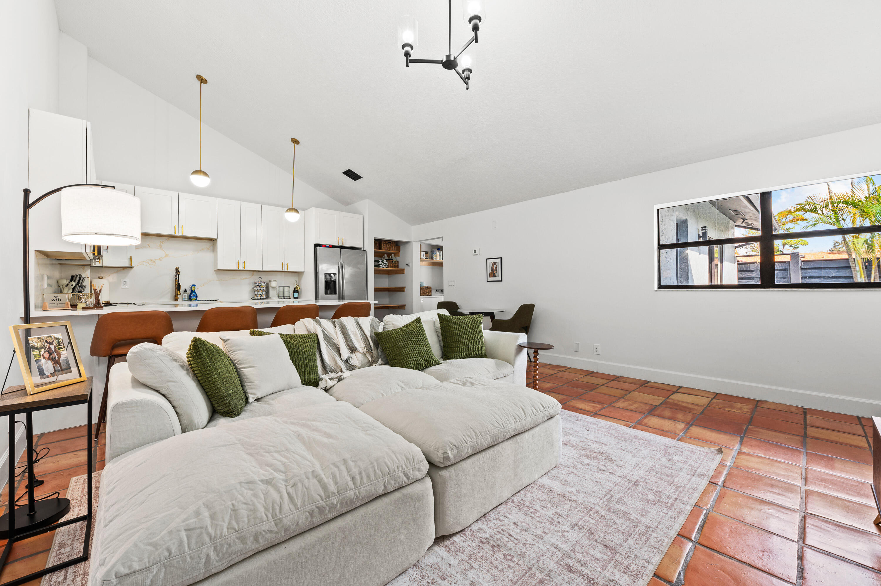 1277 Periwinkle Place