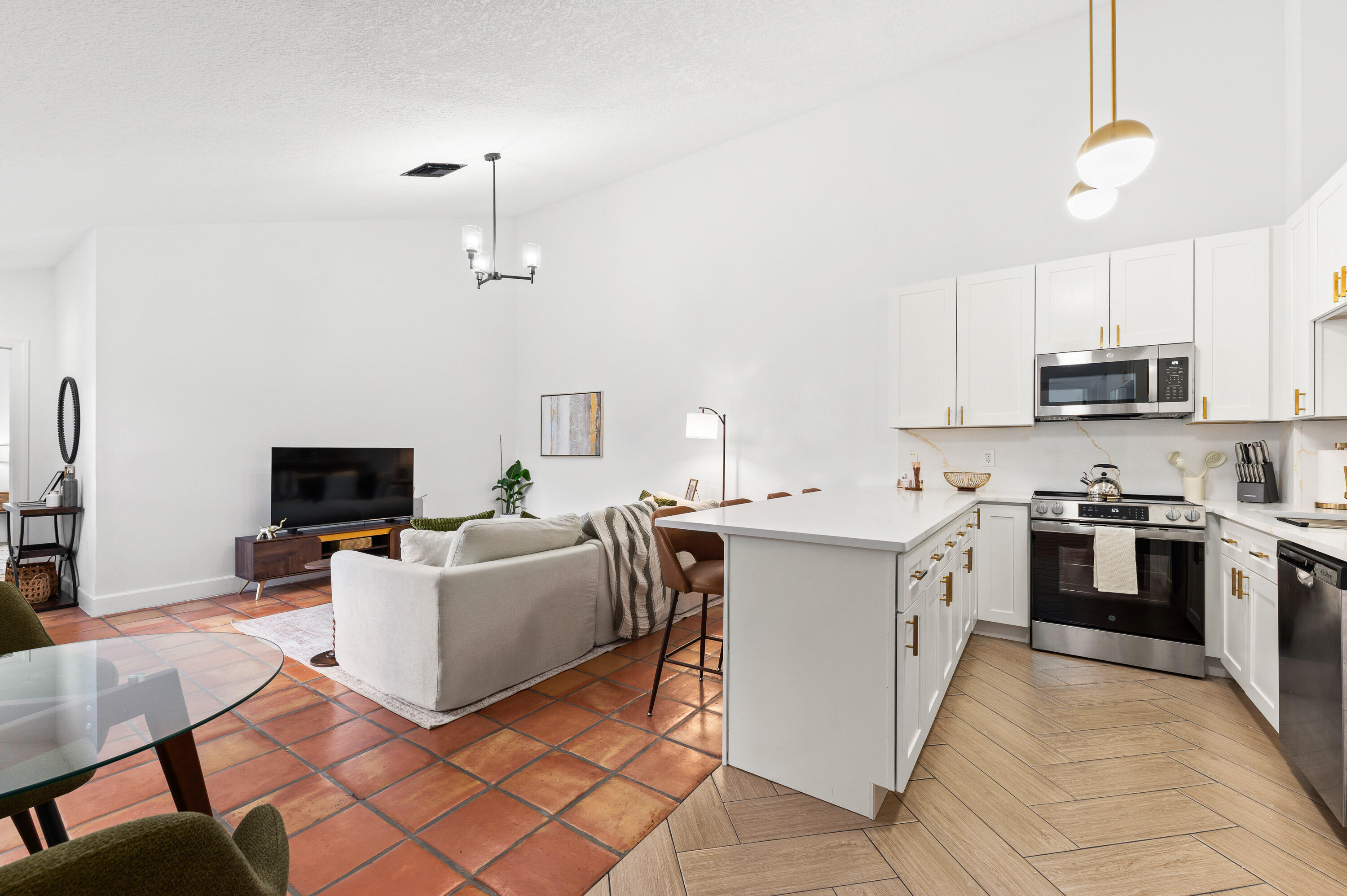 1277 Periwinkle Place