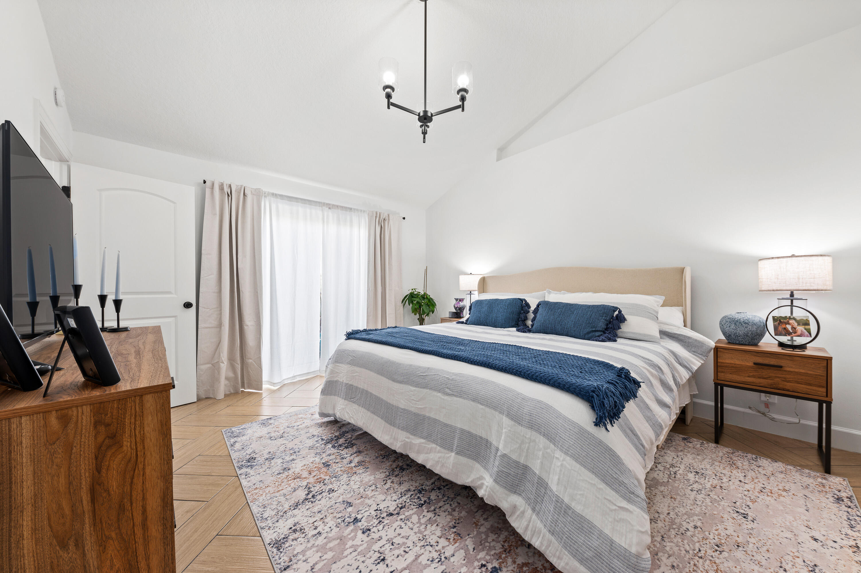 1277 Periwinkle Place