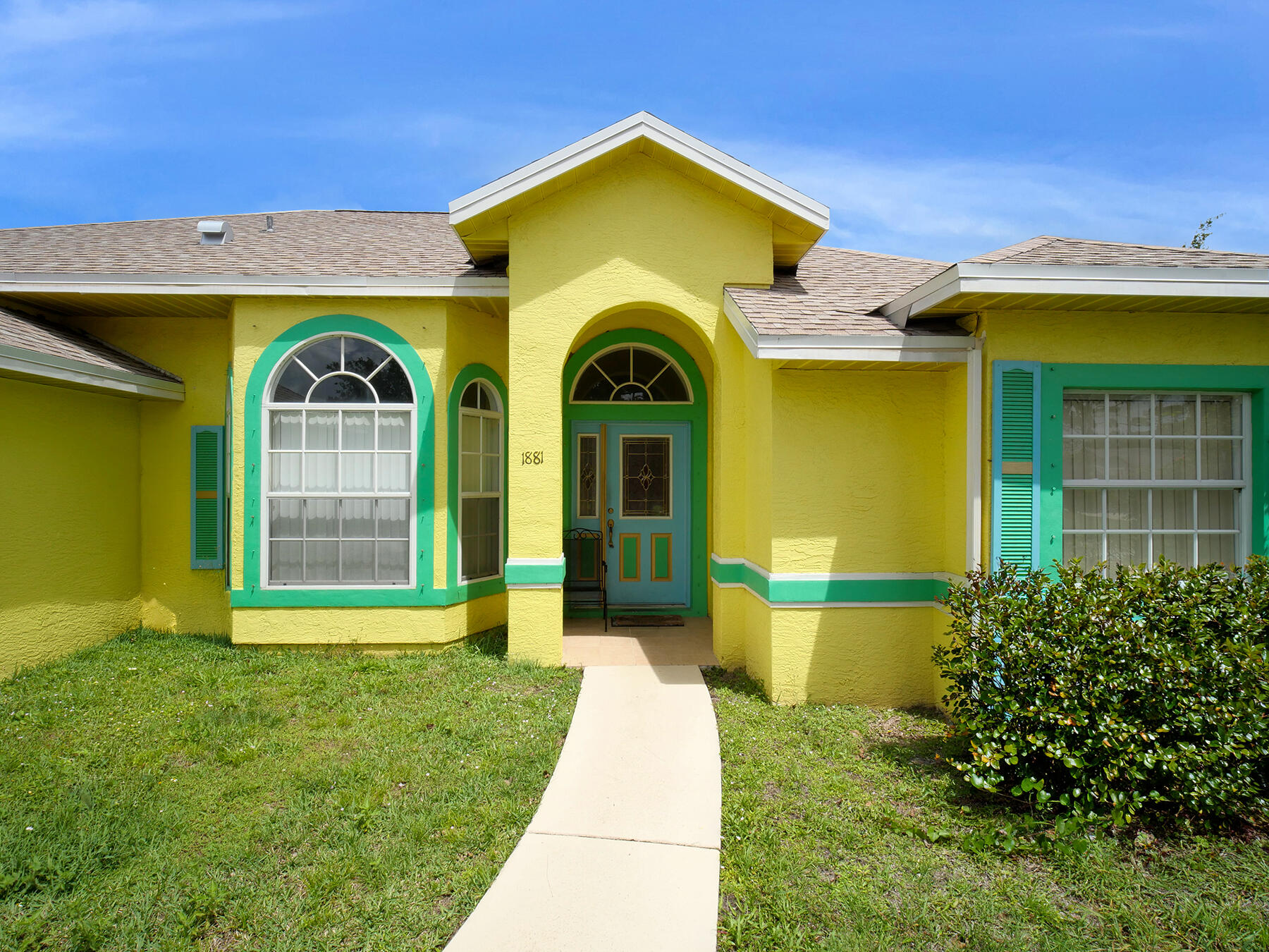 1881 SW Buttercup Avenue, Port St. Lucie
