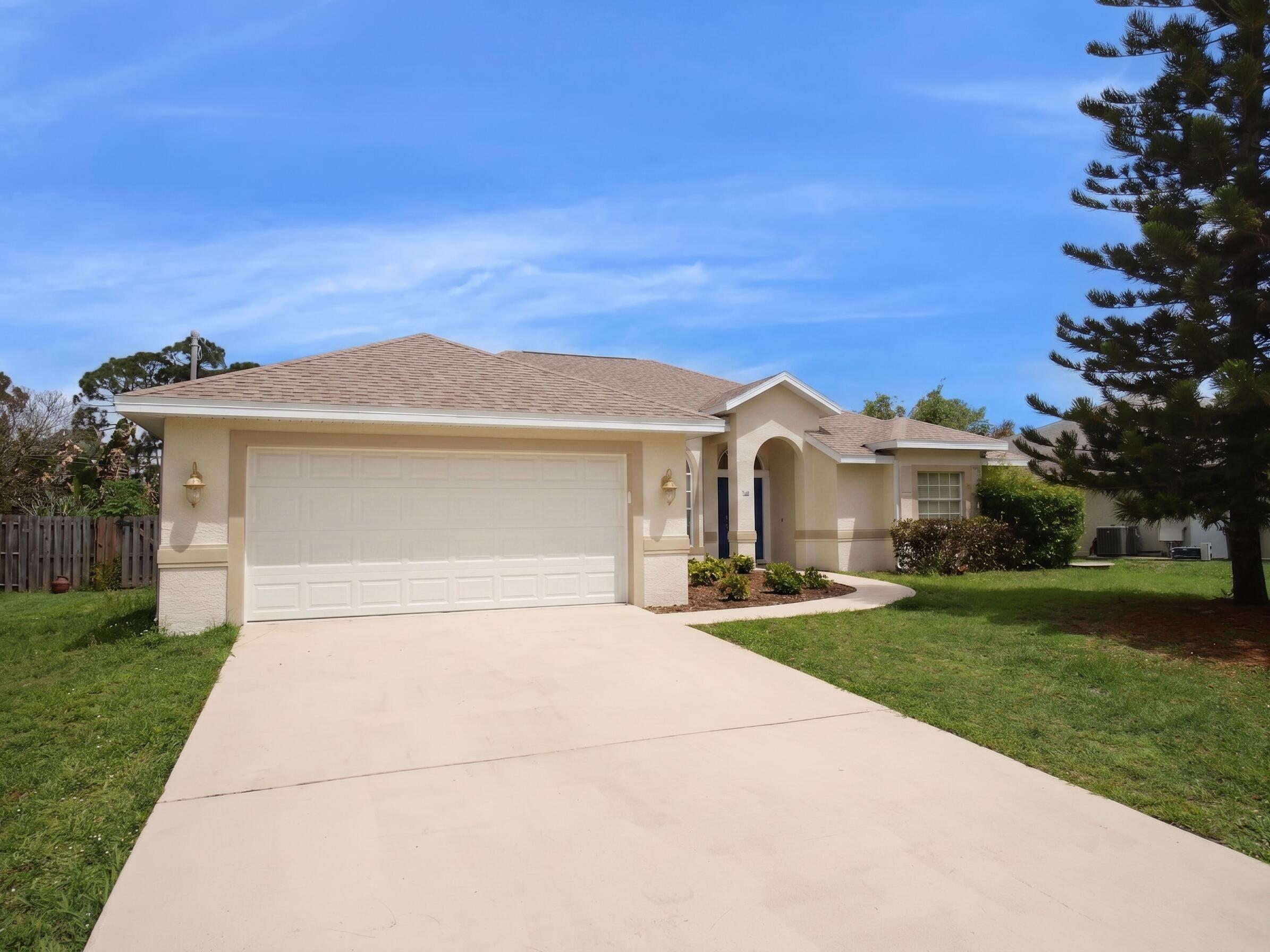 1881 SW Buttercup Avenue, Port St. Lucie
