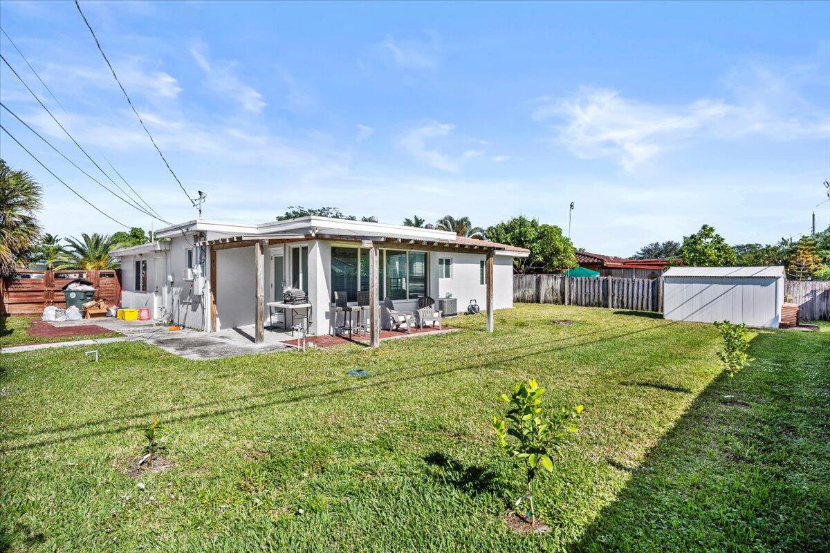 414 NE 26th Terrace