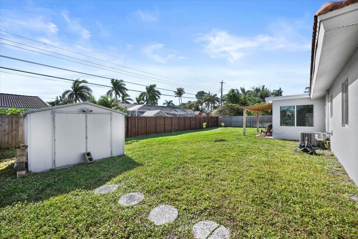 414 NE 26th Terrace