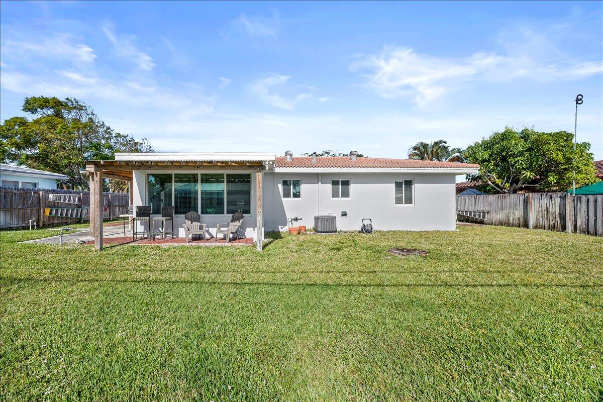 414 NE 26th Terrace