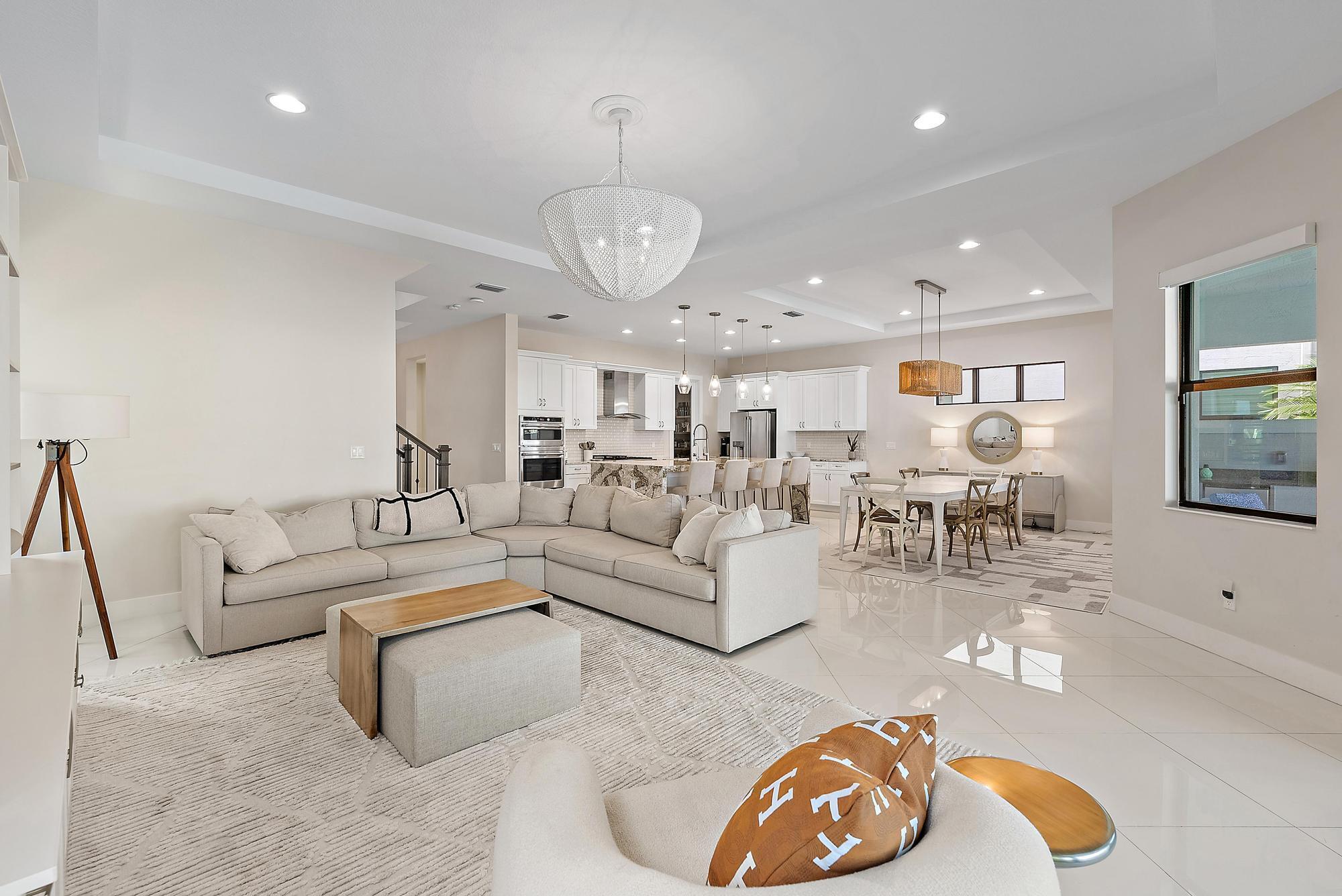 13633 Artisan Circle