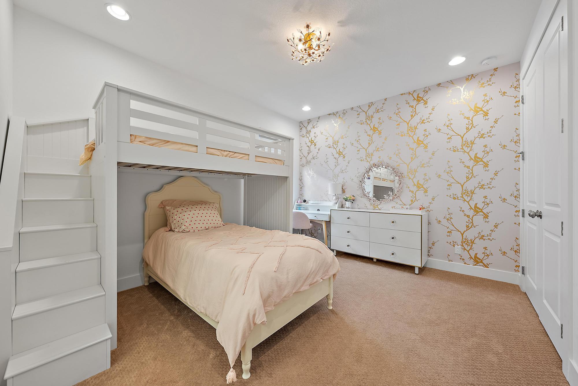 13633 Artisan Circle