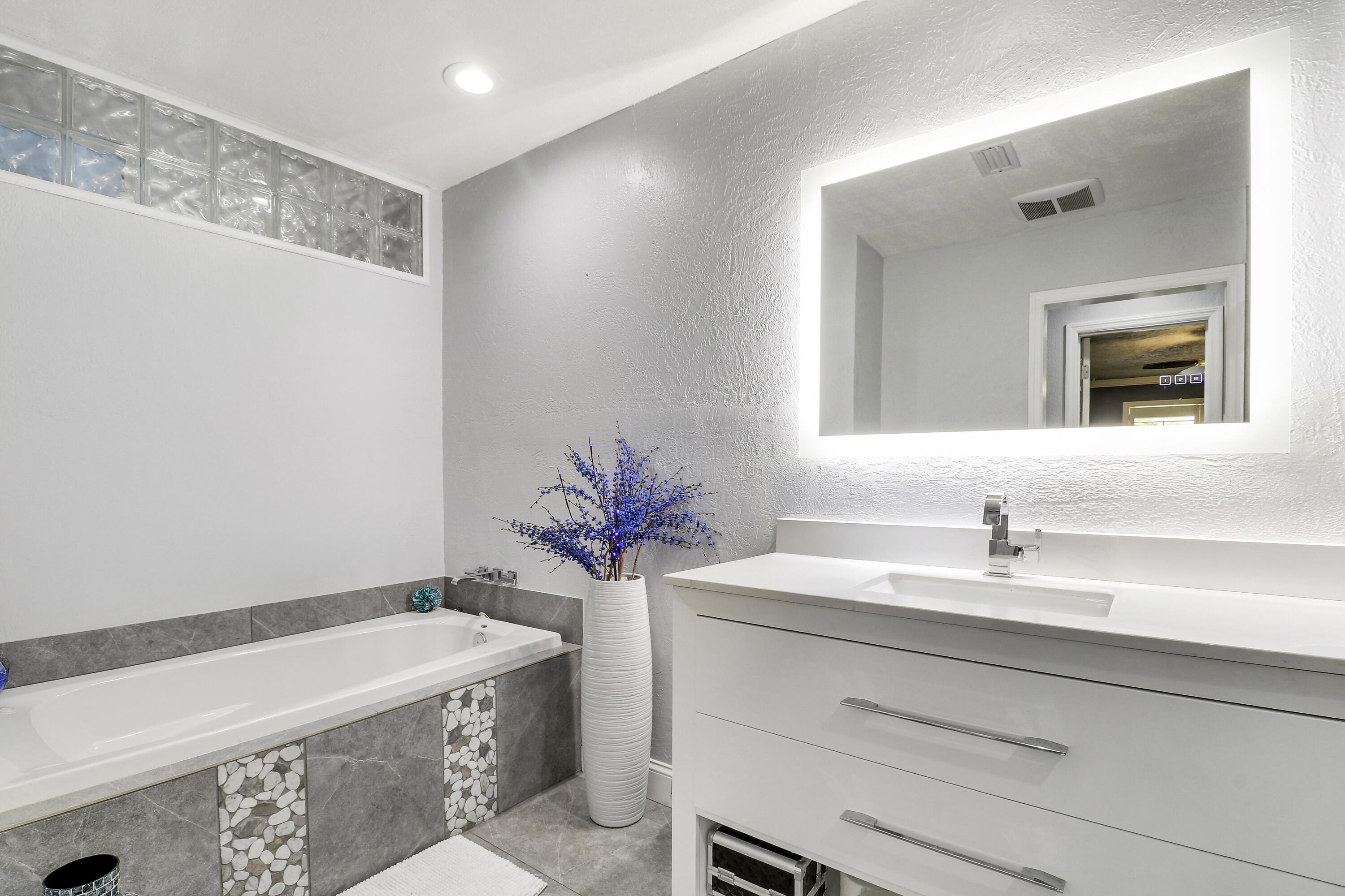 19049 SE Robert Drive