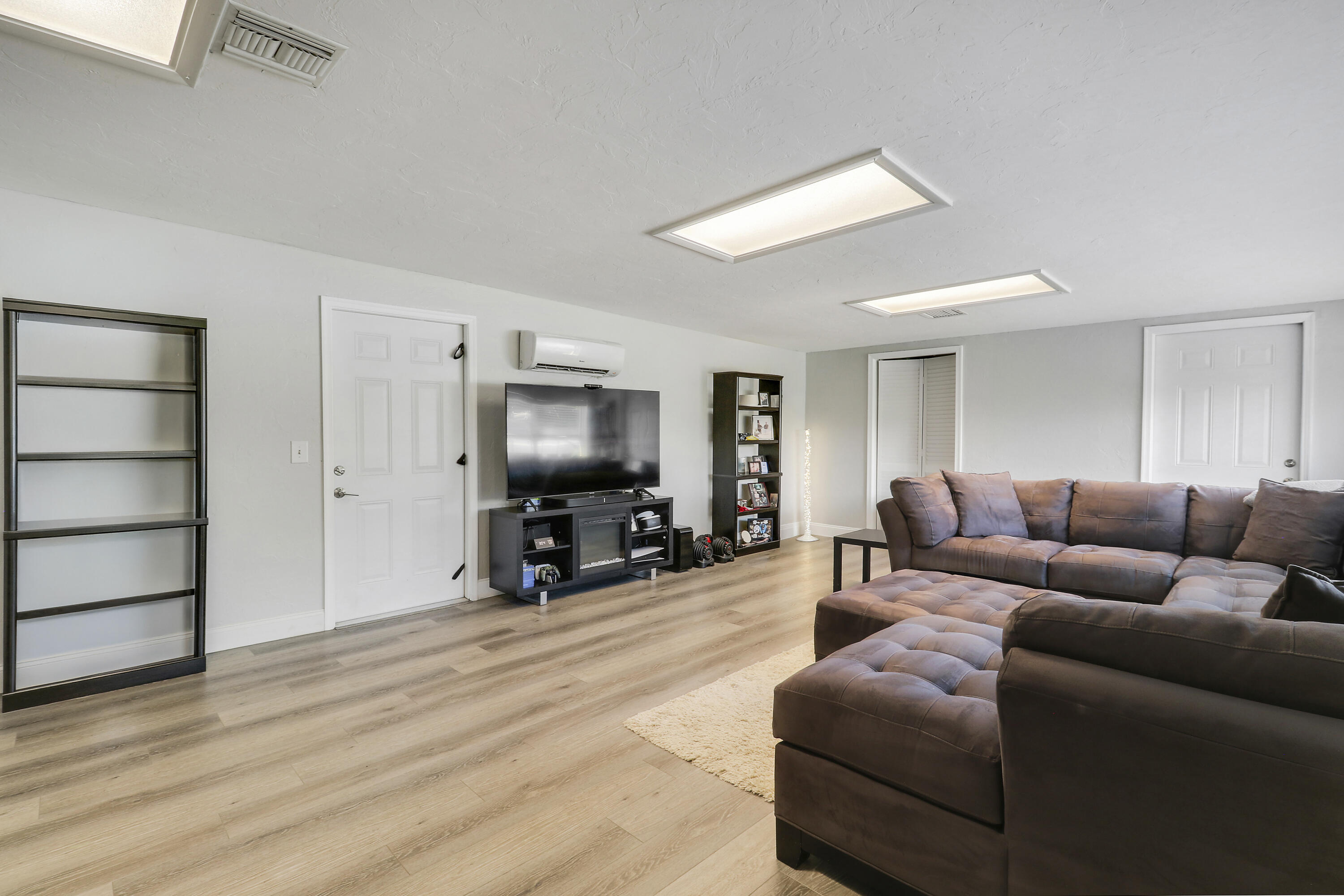 19049 SE Robert Drive