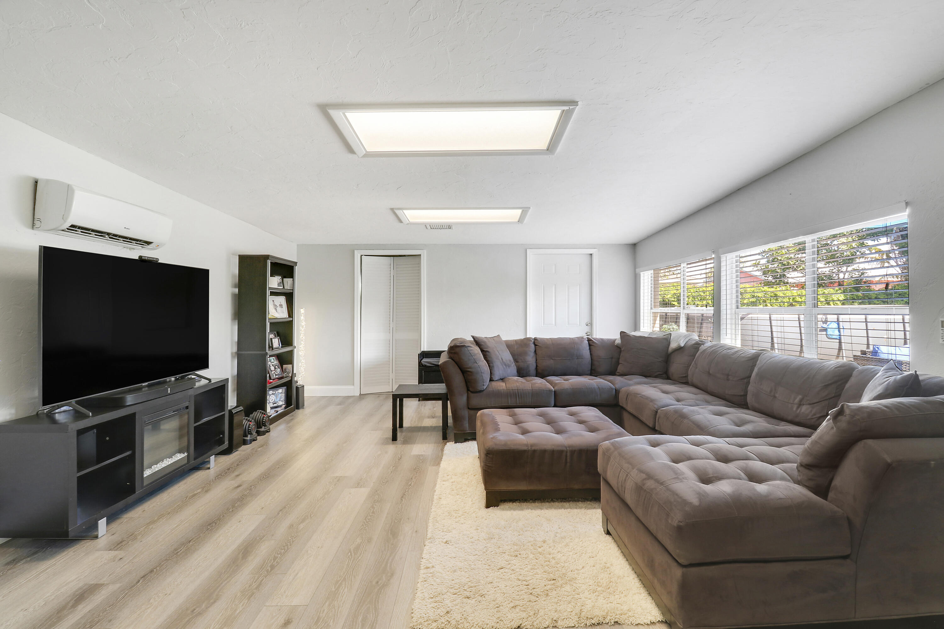 19049 SE Robert Drive