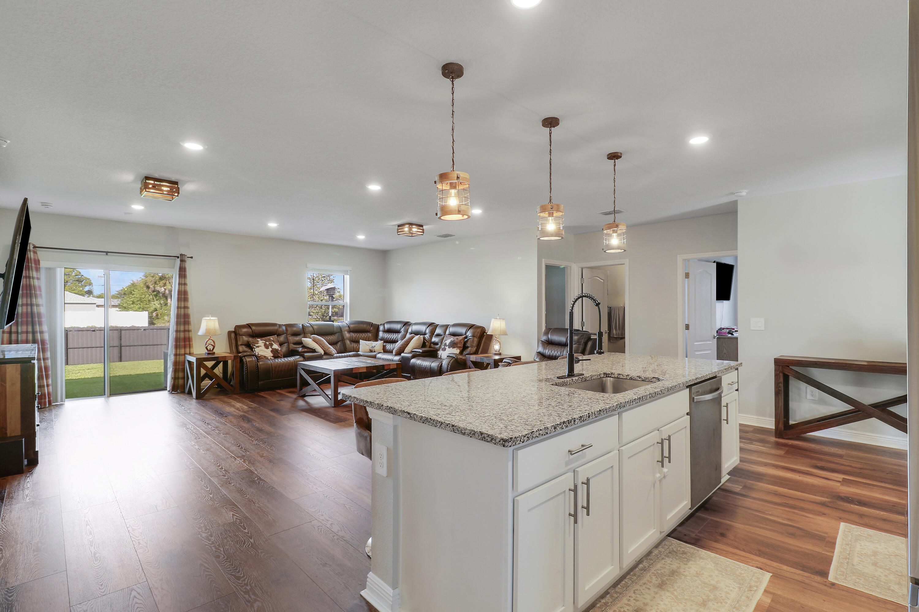 1892 SW Monterrey Lane, Port St. Lucie