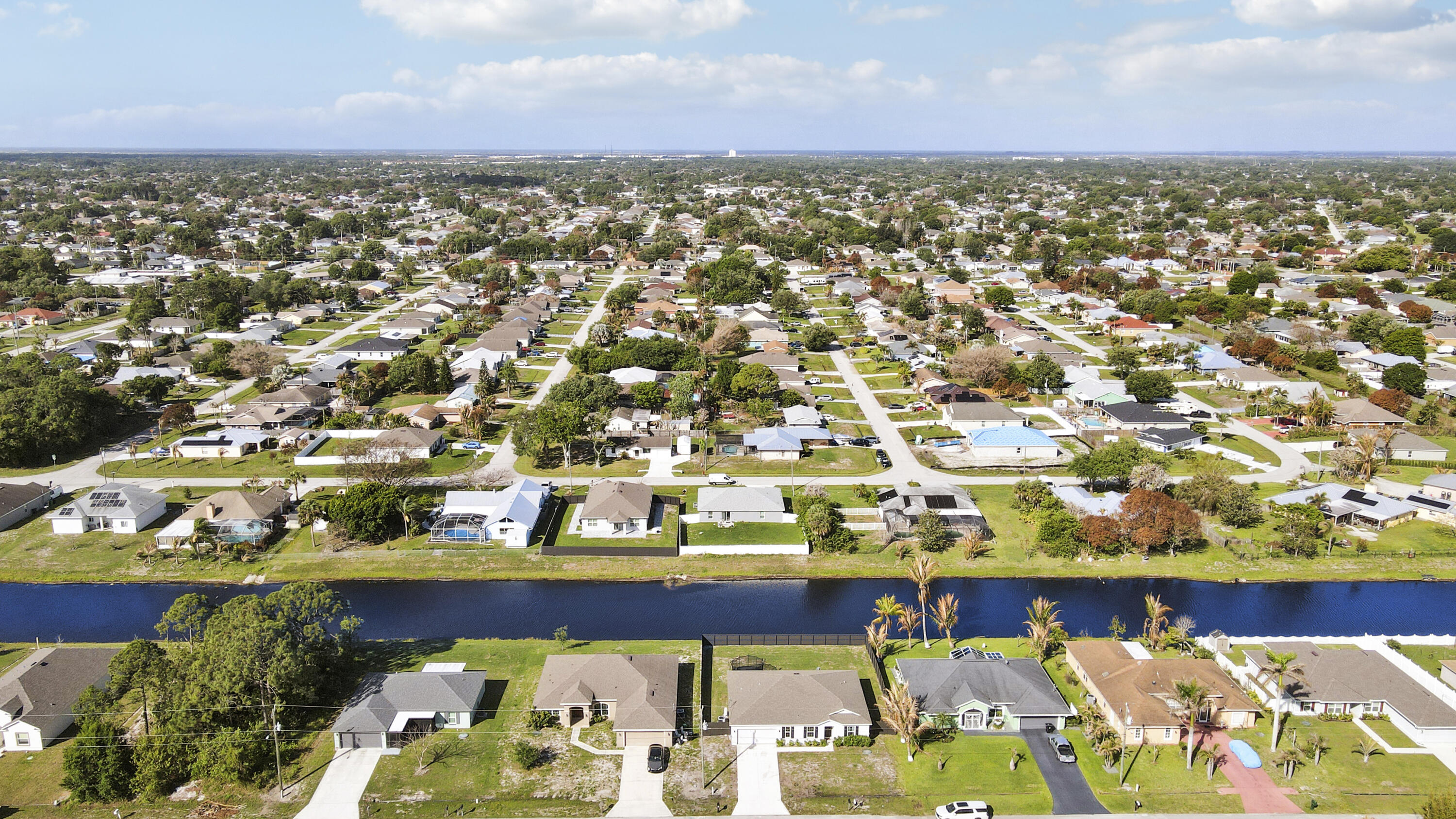 1892 SW Monterrey Lane, Port St. Lucie