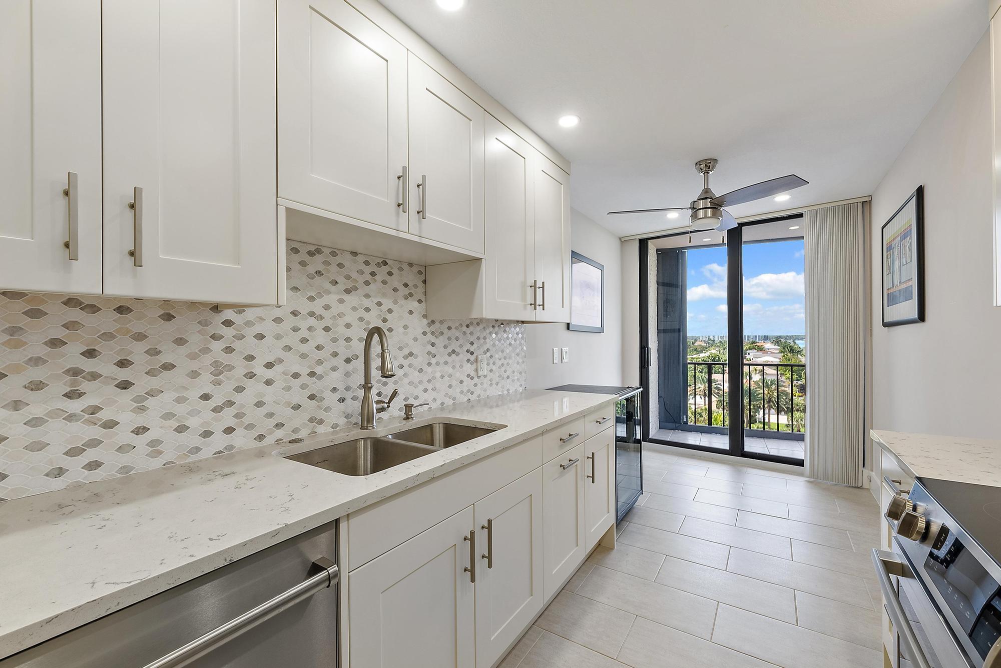 4200 N Ocean Drive 2-705
