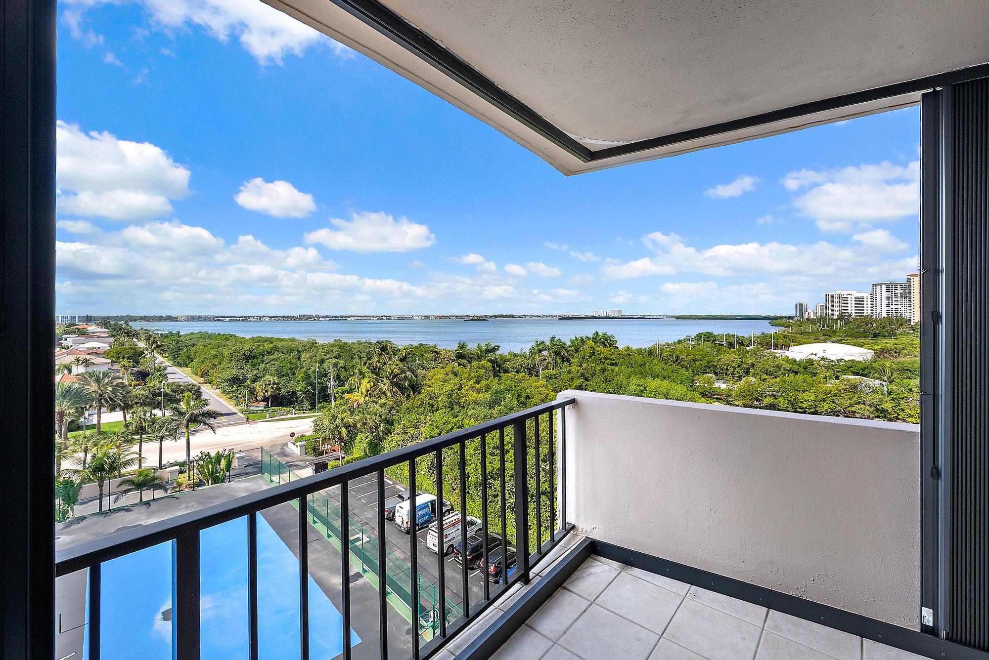 4200 N Ocean Drive 2-705