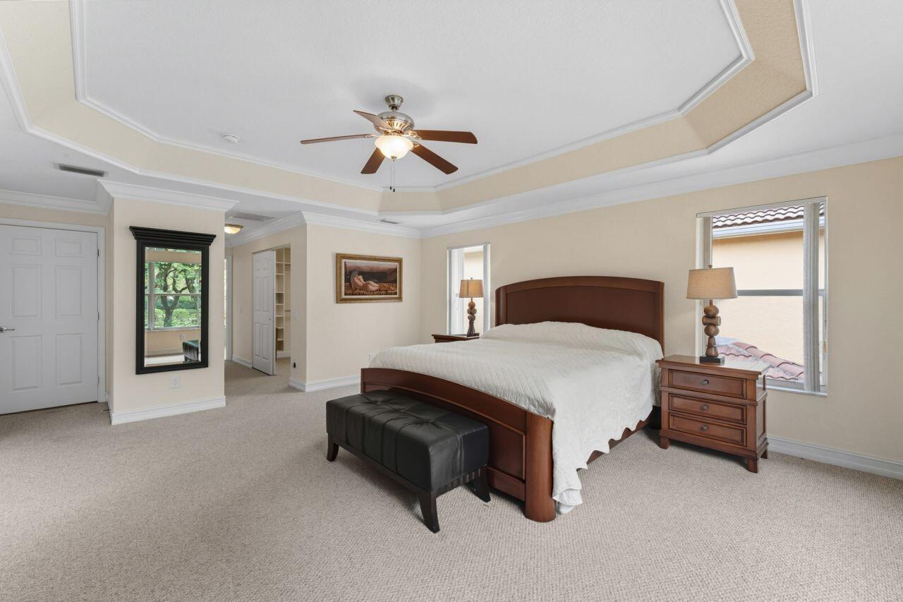 8492 Breezy Oak Way