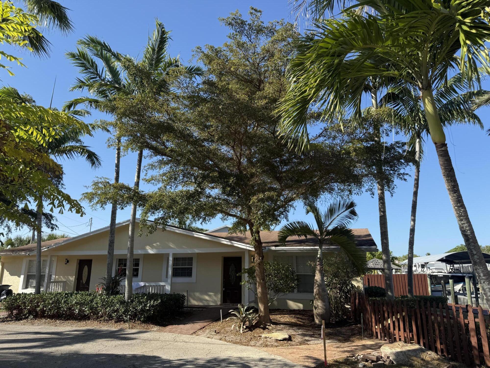 2561 Old Donald Ross Road