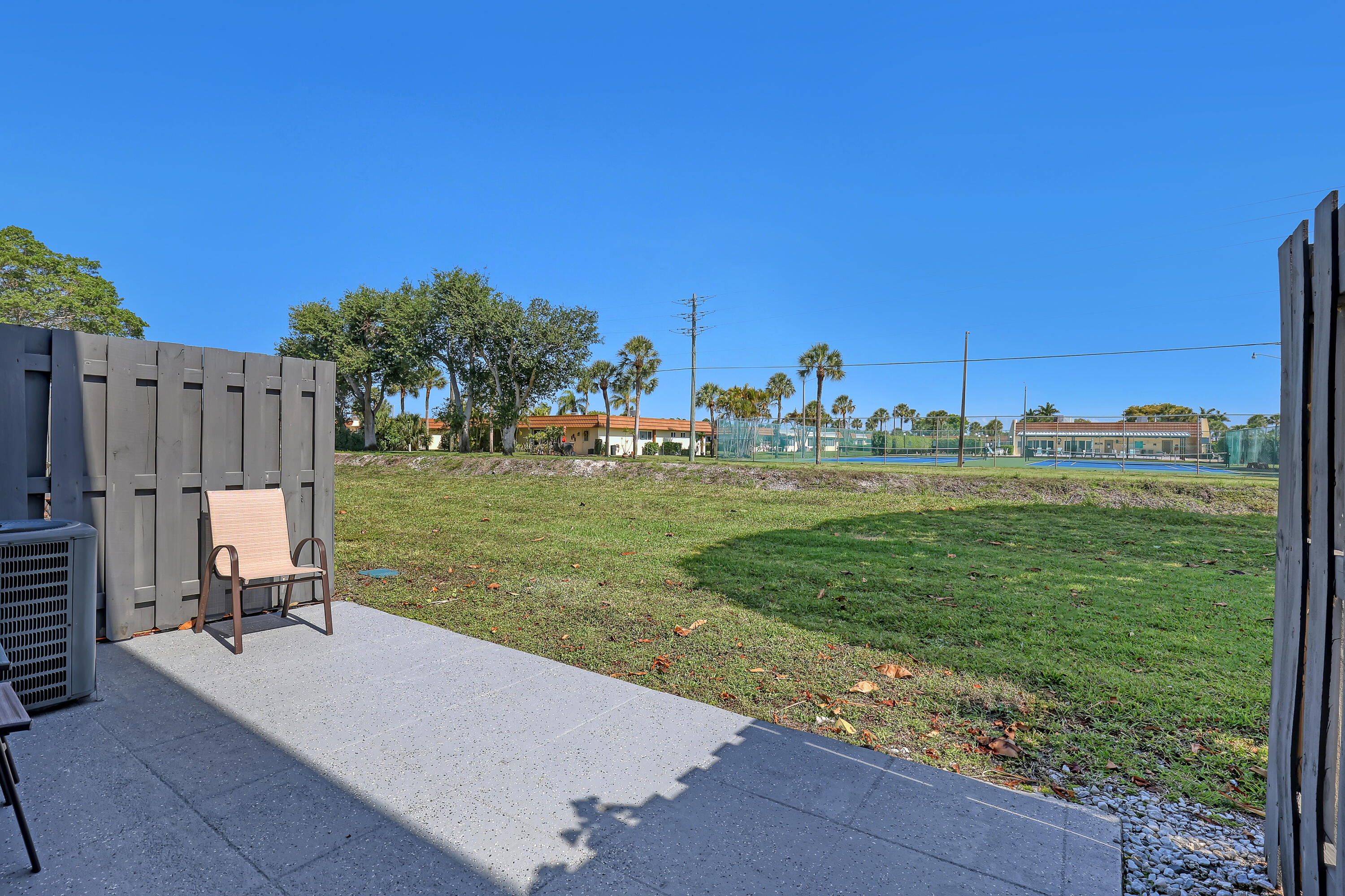 4707 Pier Drive
