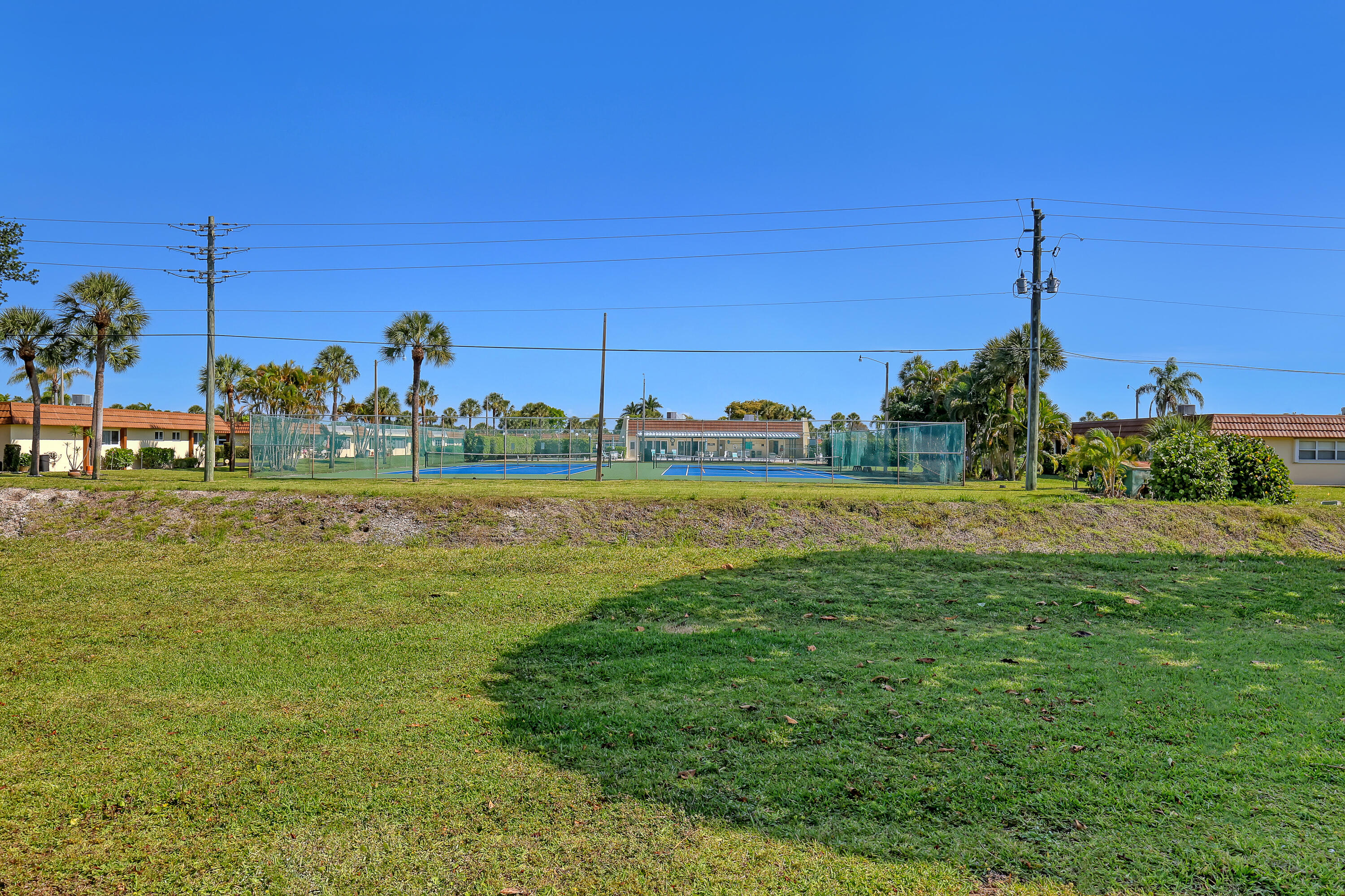 4707 Pier Drive