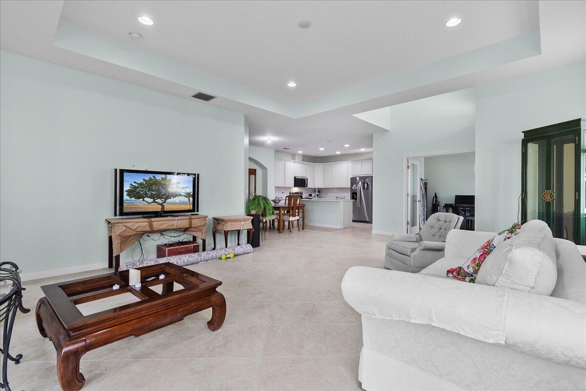 12842 SW Lake Fern Circle, Port St. Lucie