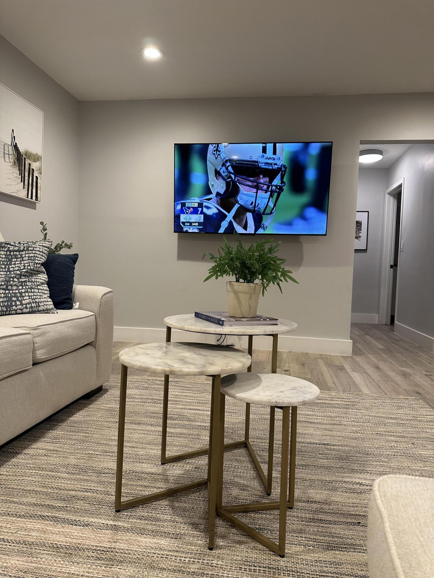 5111 NE 27th Terrace NE